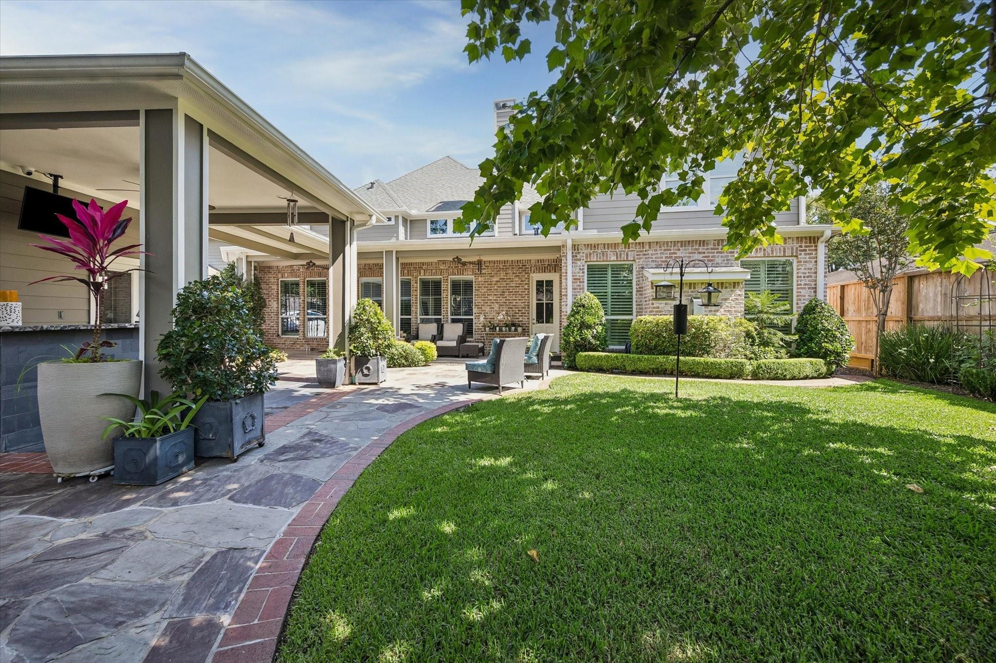 7215 Blandford Lane