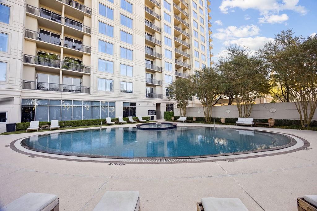 3333 Allen Parkway # 1907