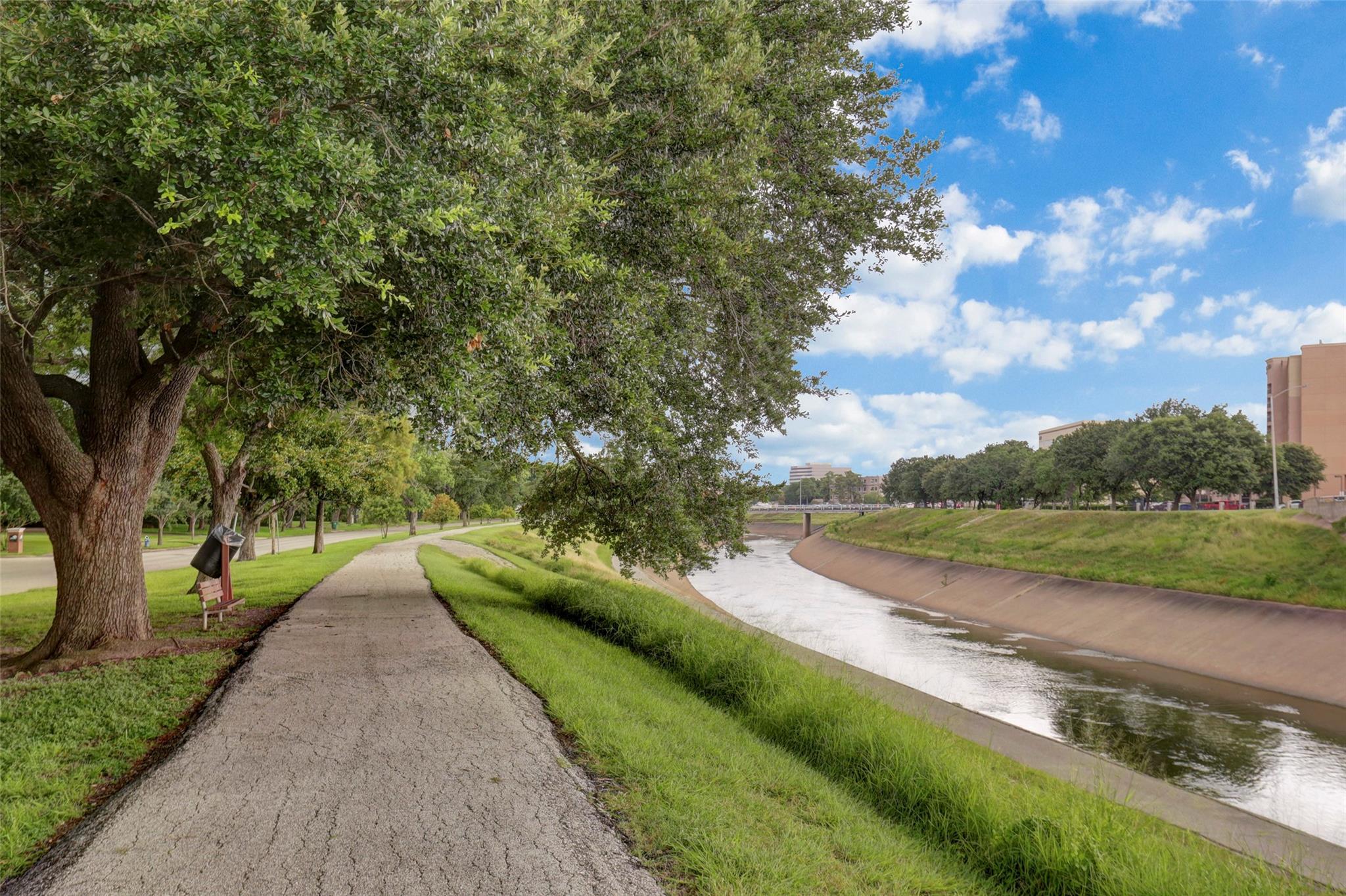 2400 N Braeswood Boulevard # 108