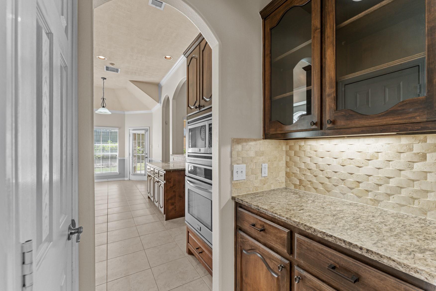 20698 Oakhurst Meadows Drive