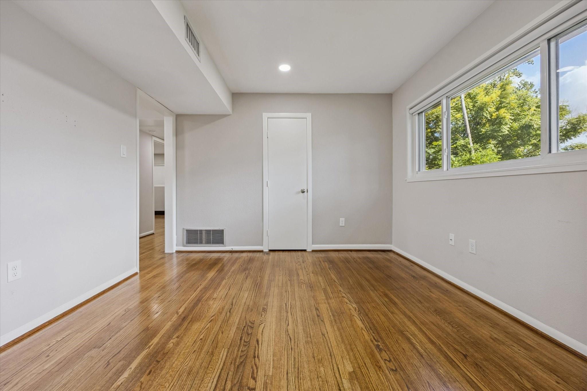 8621 Bob White Drive