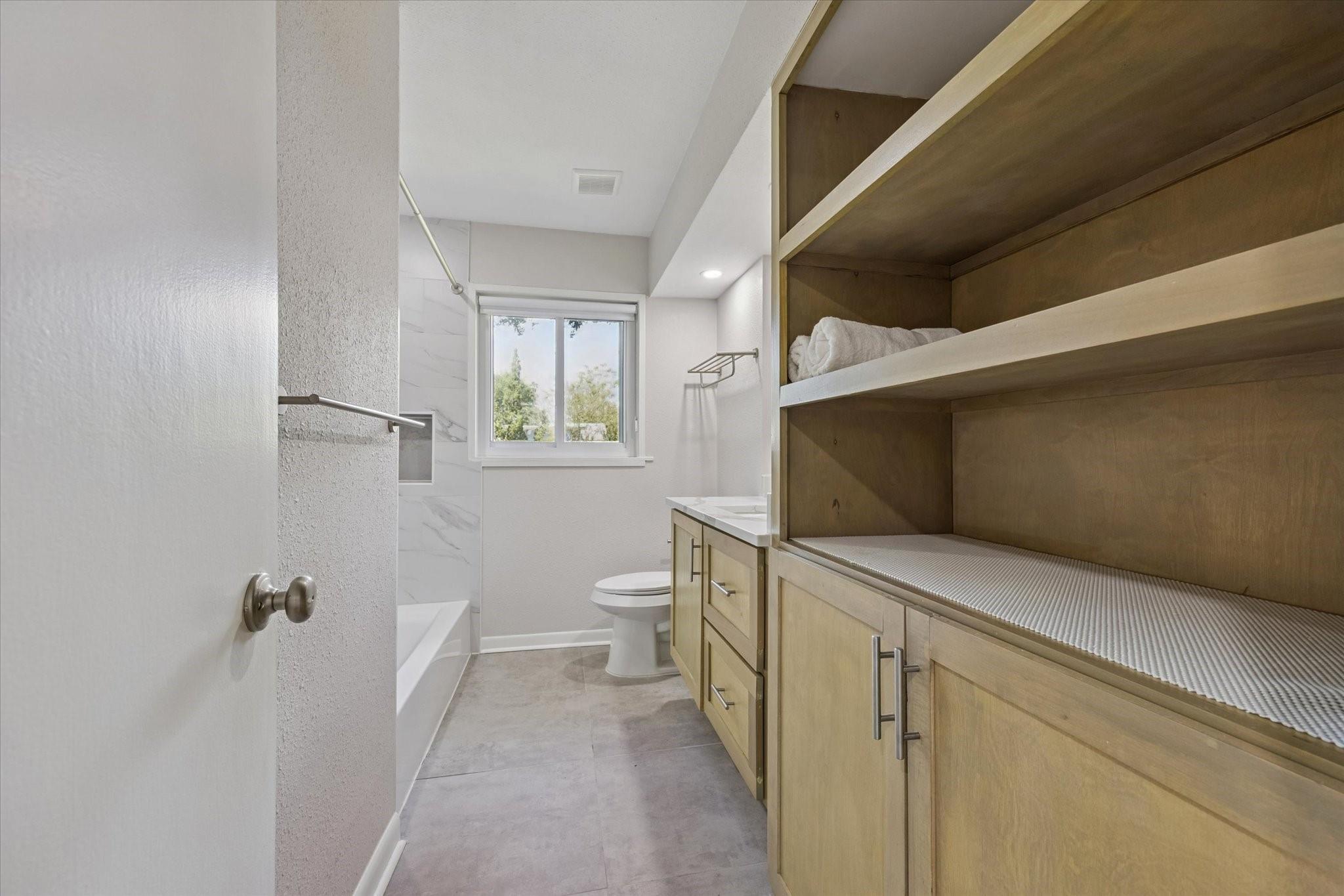 8621 Bob White Drive