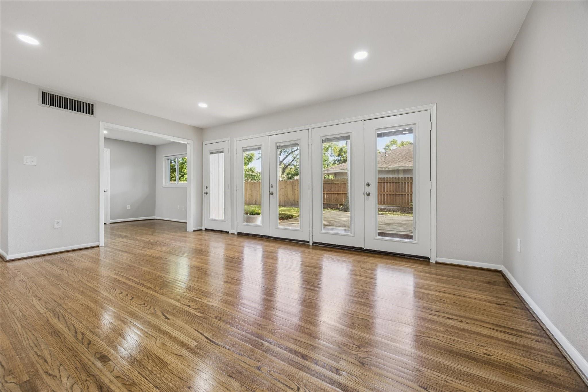 8621 Bob White Drive