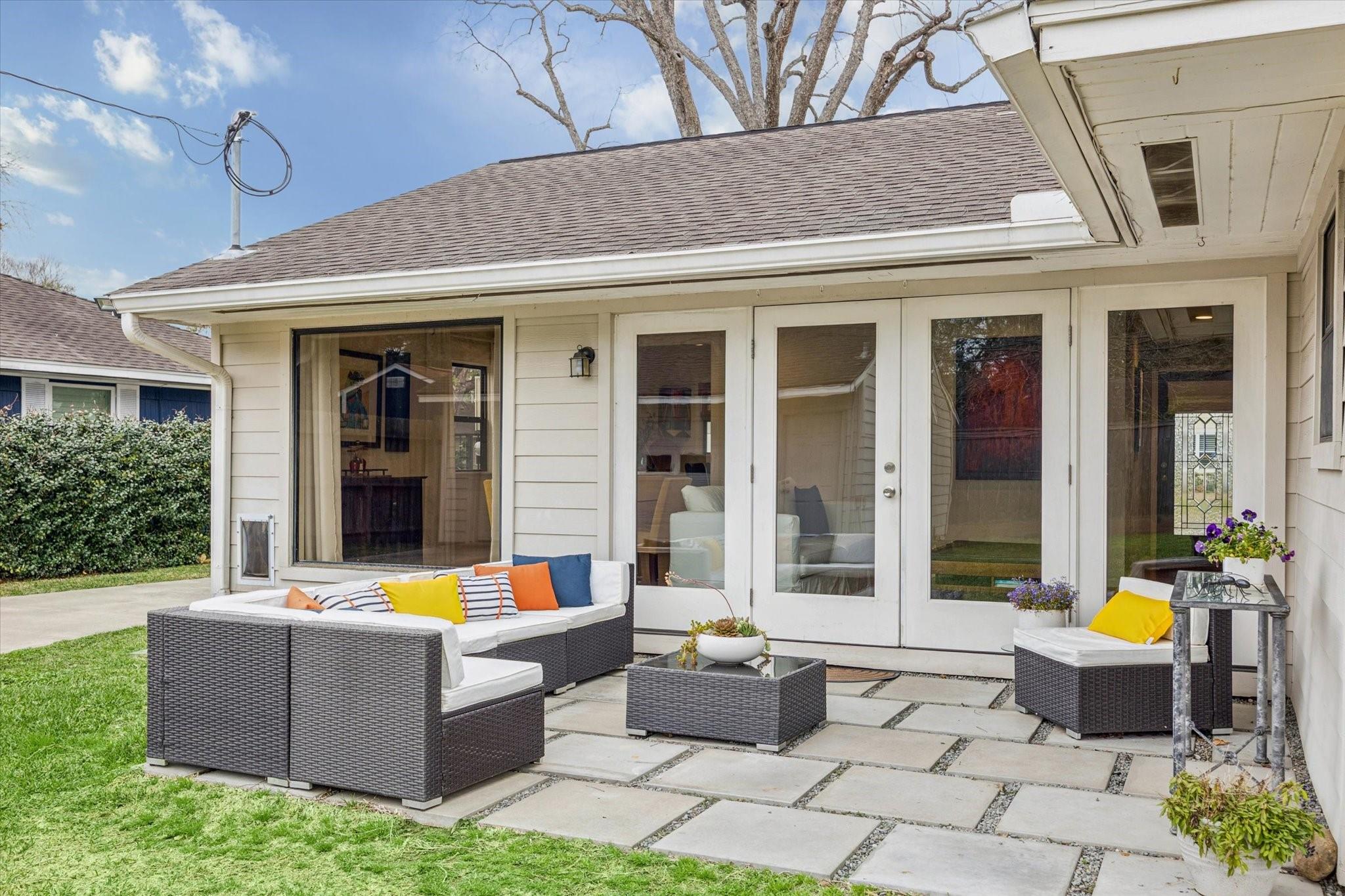 4721 Kingfisher Drive