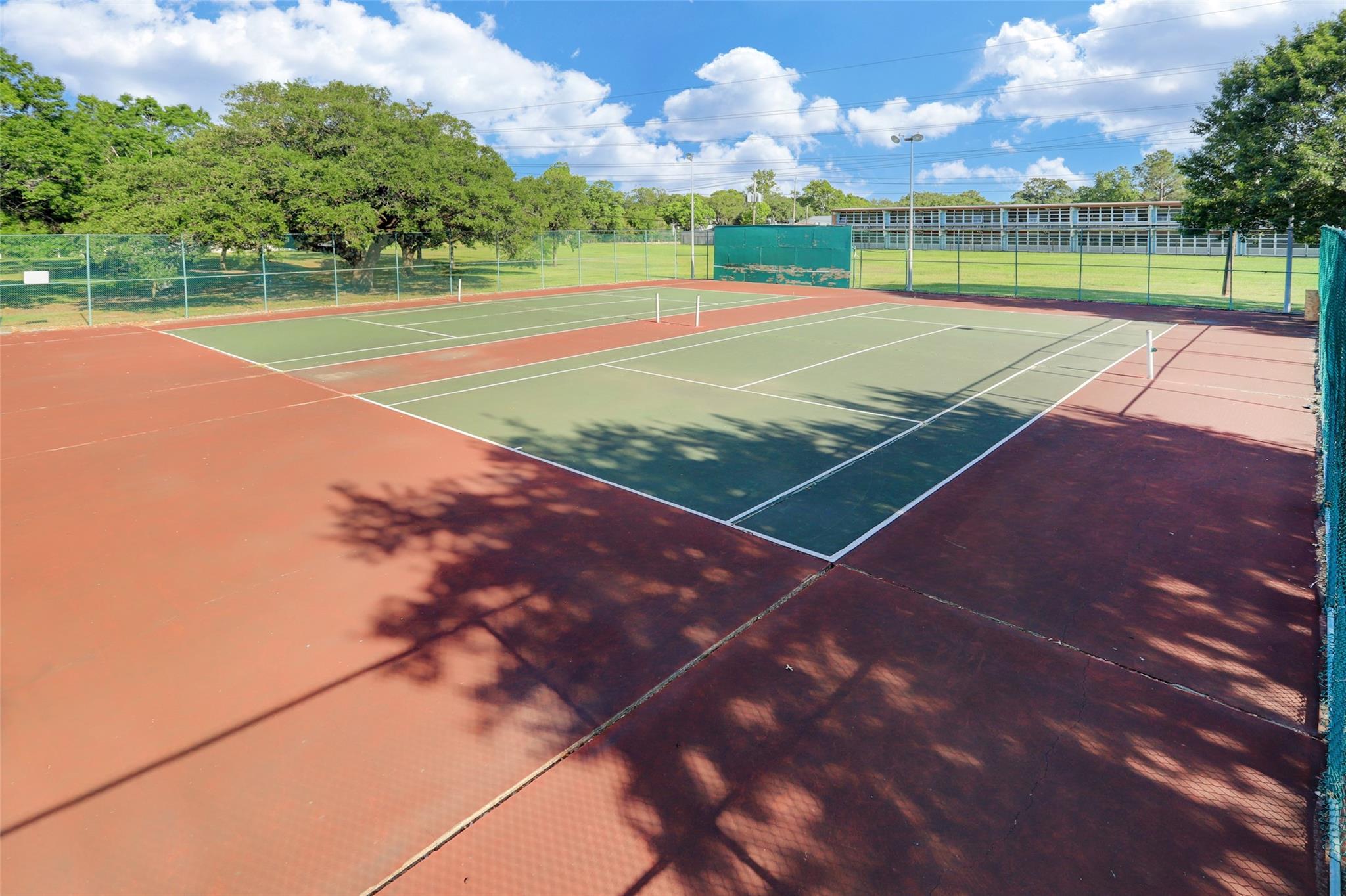 4721 Kingfisher Drive