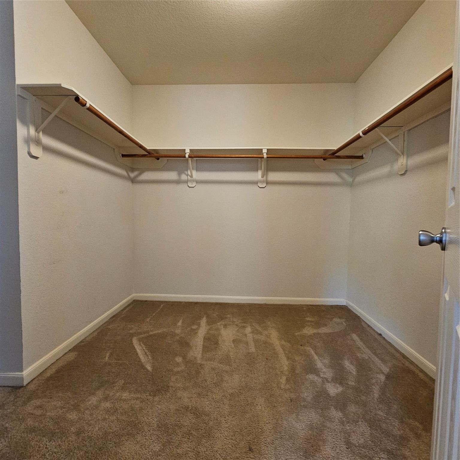 11727 Madison Oak Street