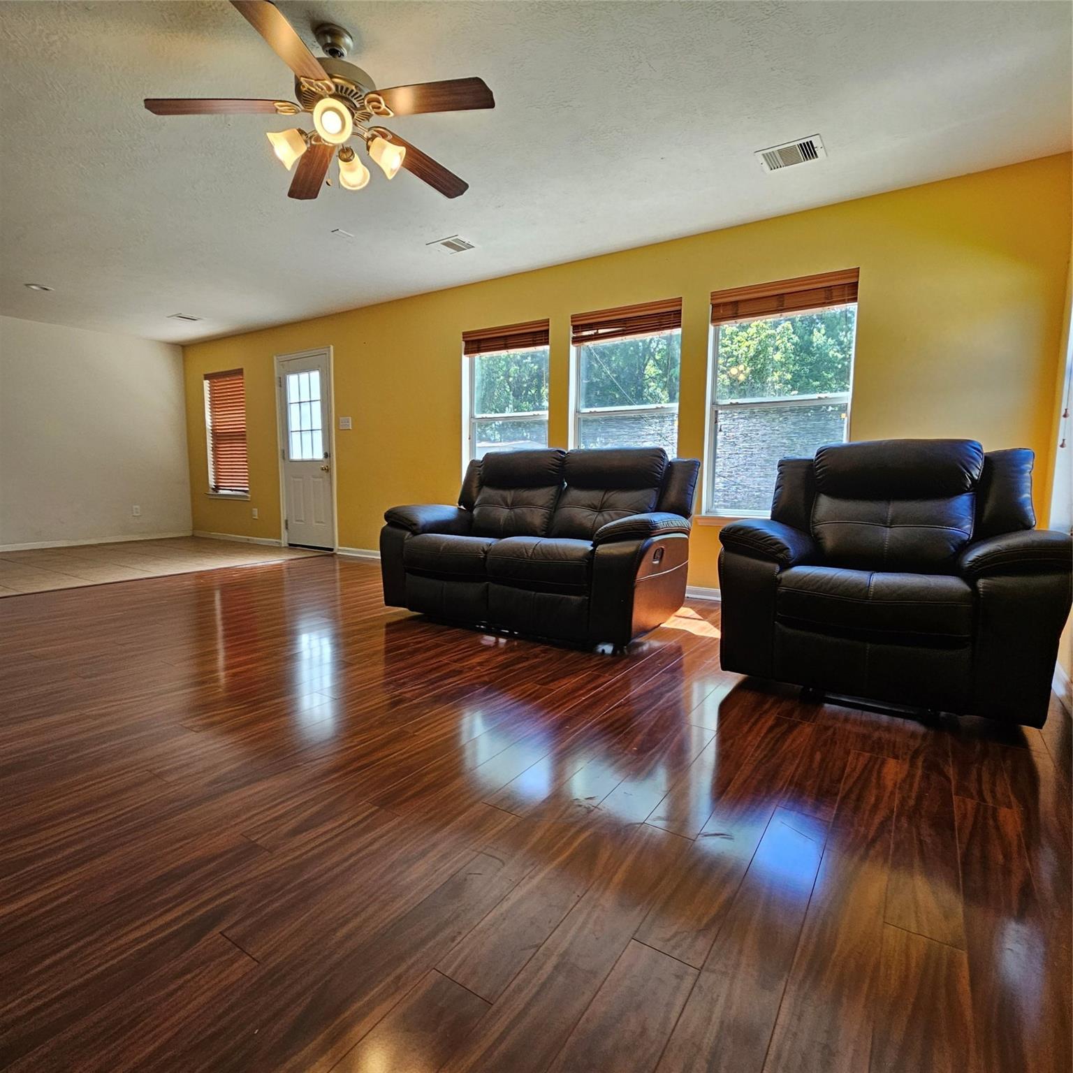 11727 Madison Oak Street