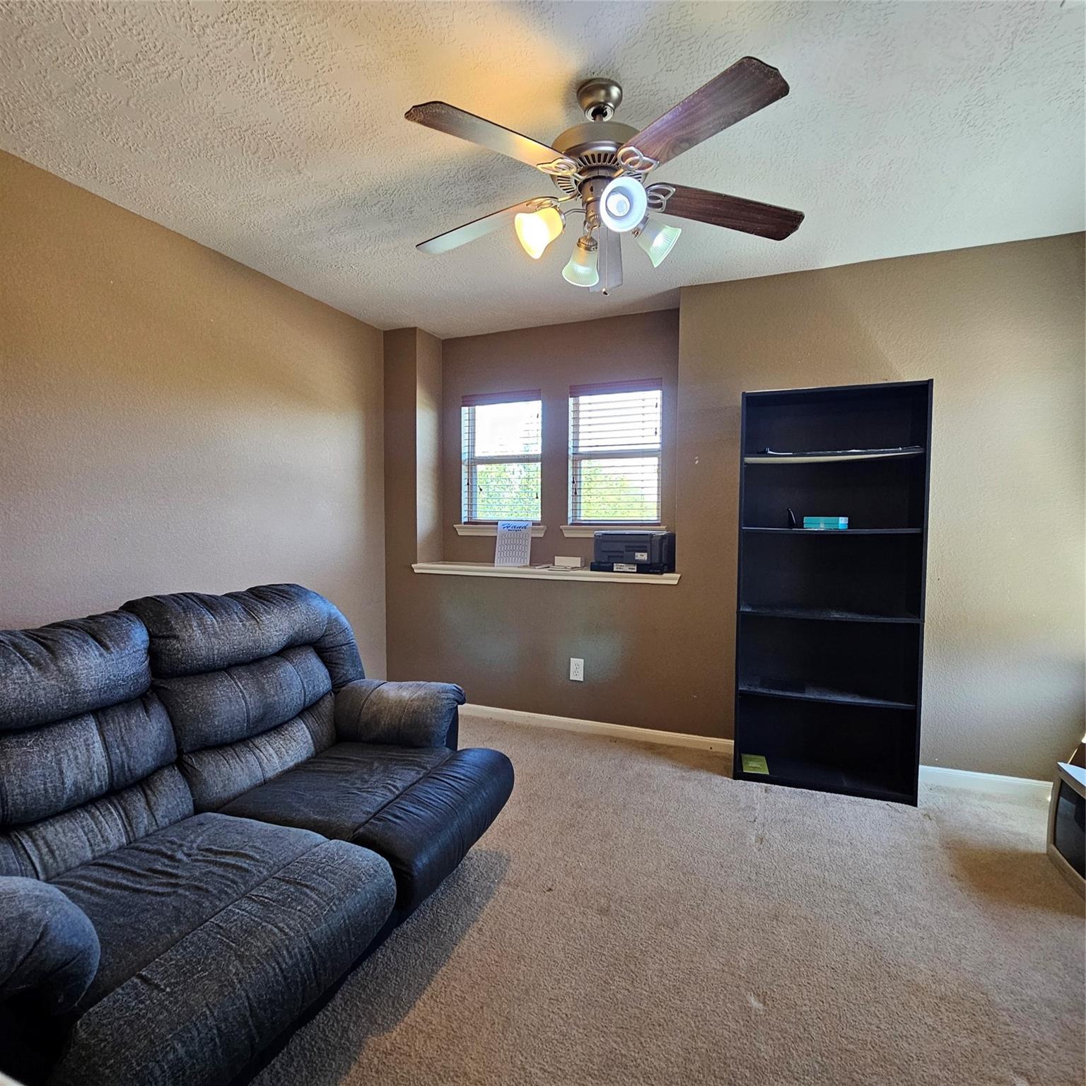 11727 Madison Oak Street