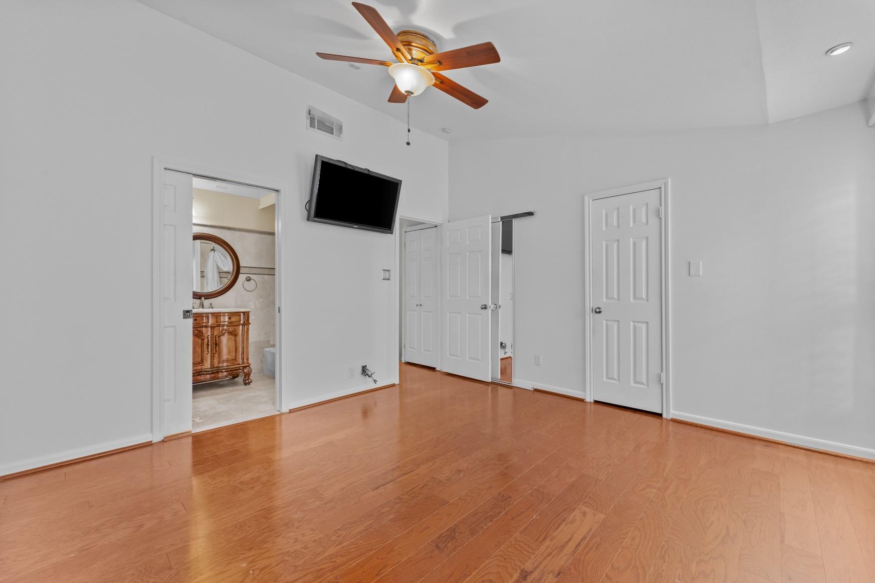 3300 Bellefontaine Street # 42