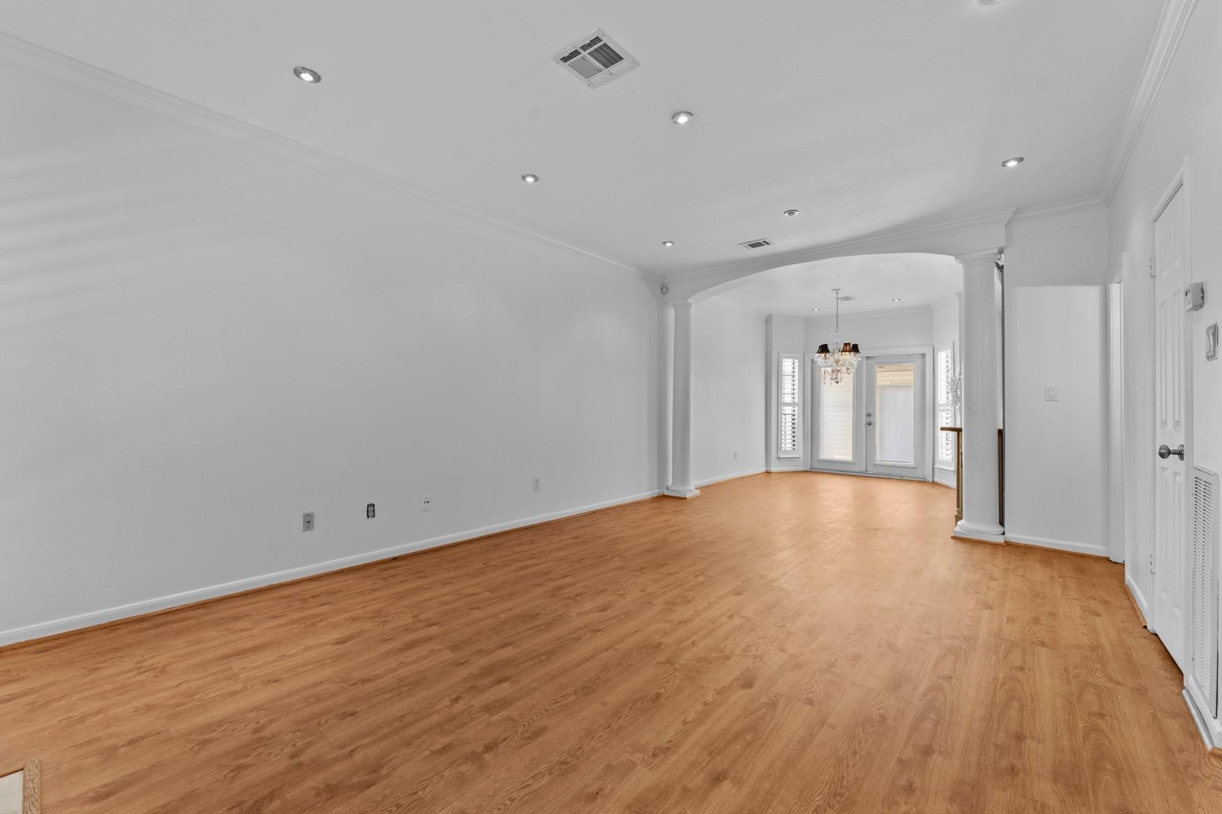 3300 Bellefontaine Street # 42