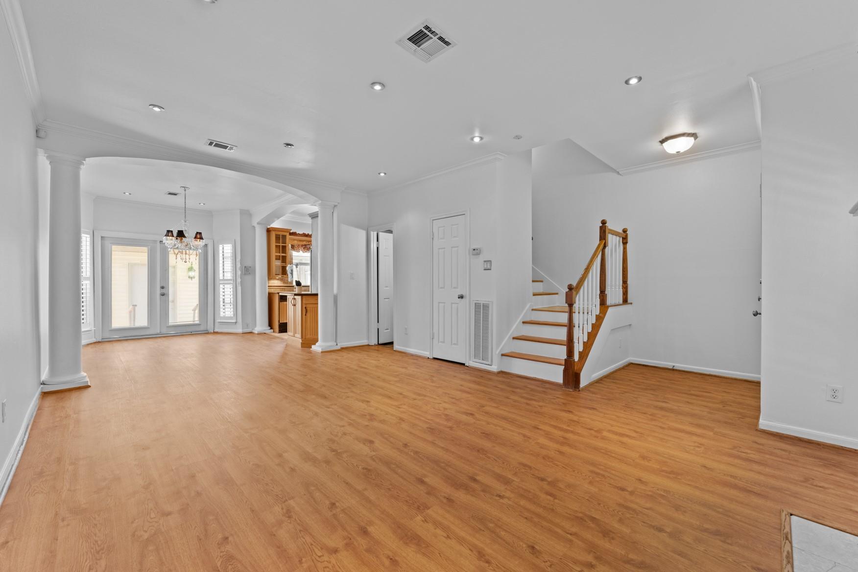 3300 Bellefontaine Street # 42
