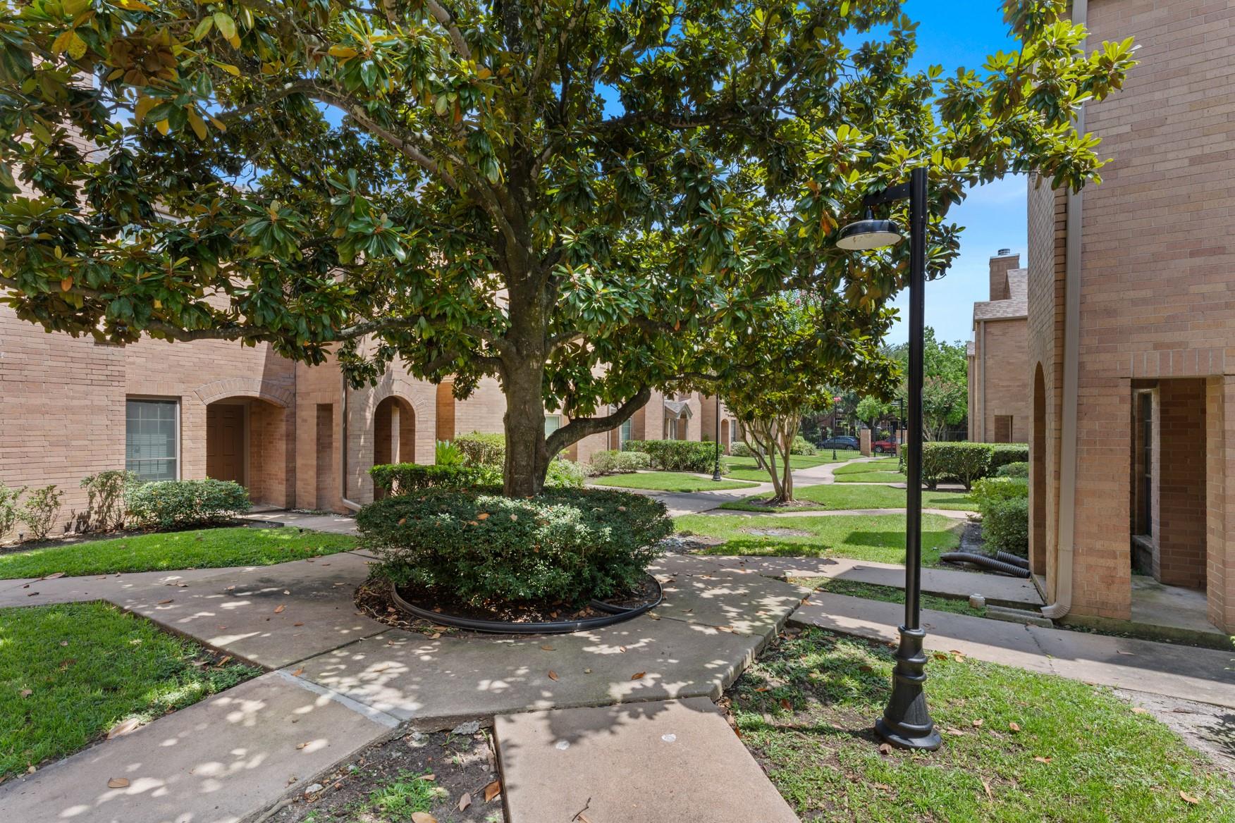 3300 Bellefontaine Street # 42