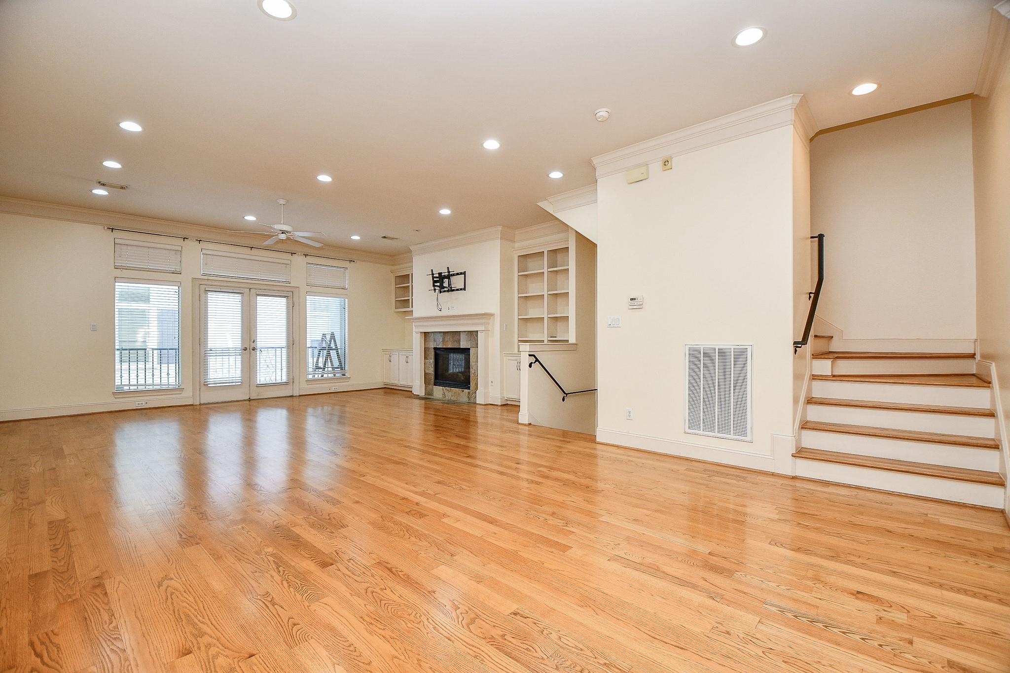 6818 Staffordshire Boulevard