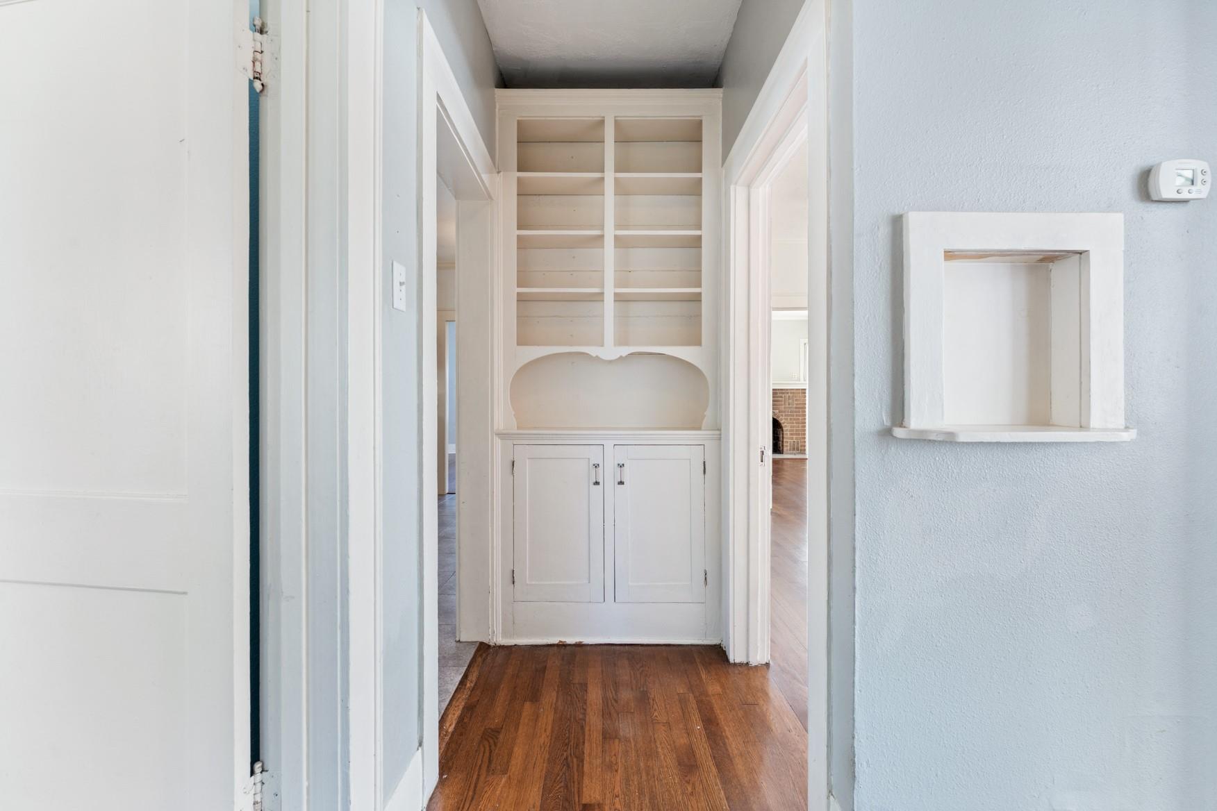 2502 Rosewood Street