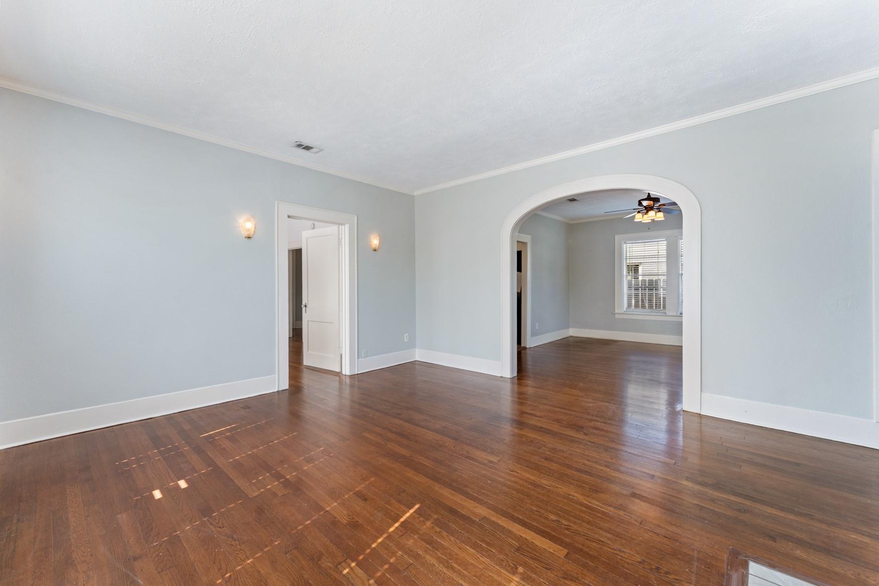 2502 Rosewood Street