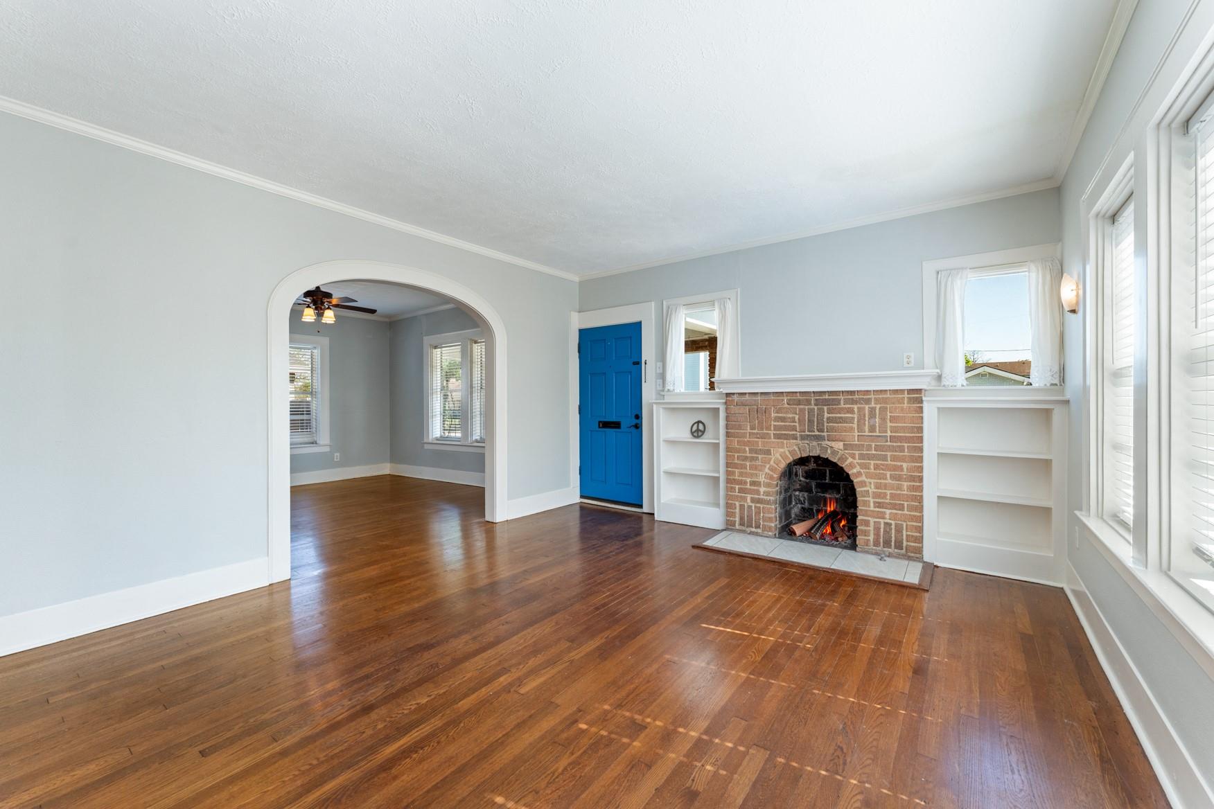 2502 Rosewood Street