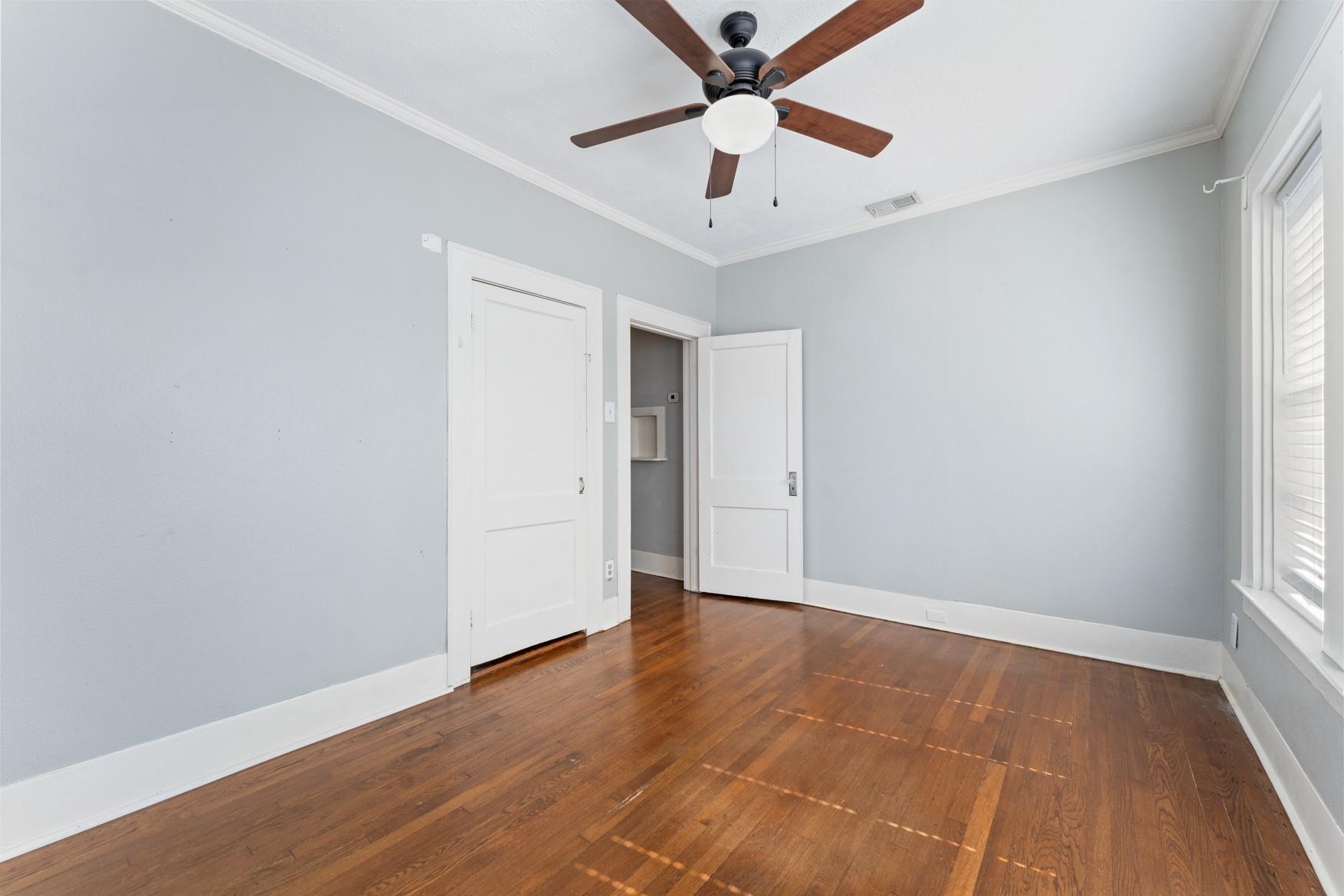 2502 Rosewood Street