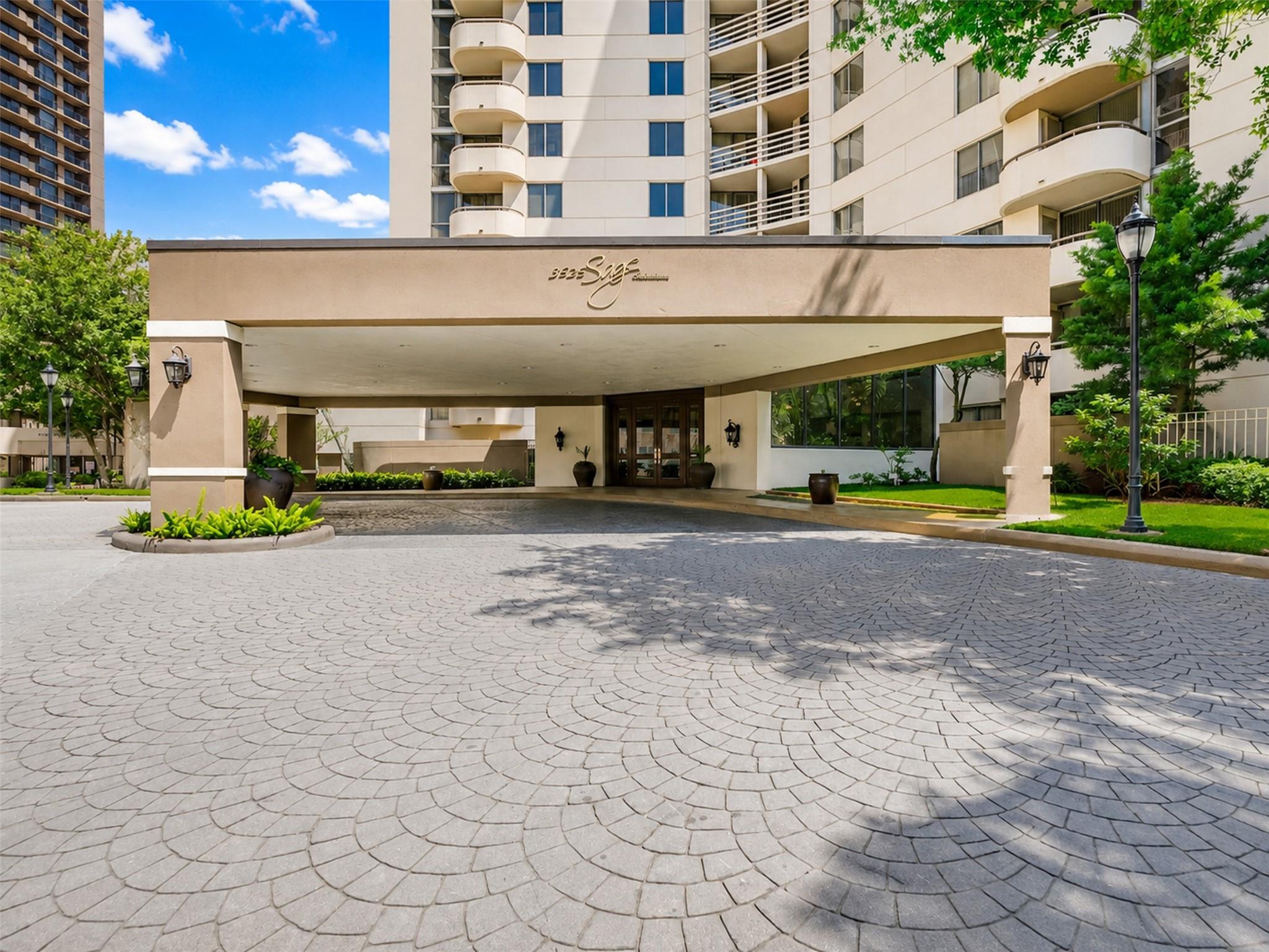 3525 Sage Road # 1210