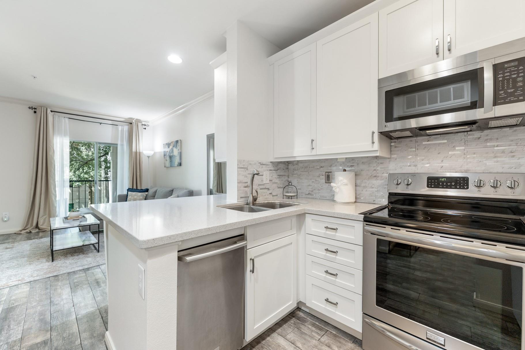 3231 Allen Parkway # 5201