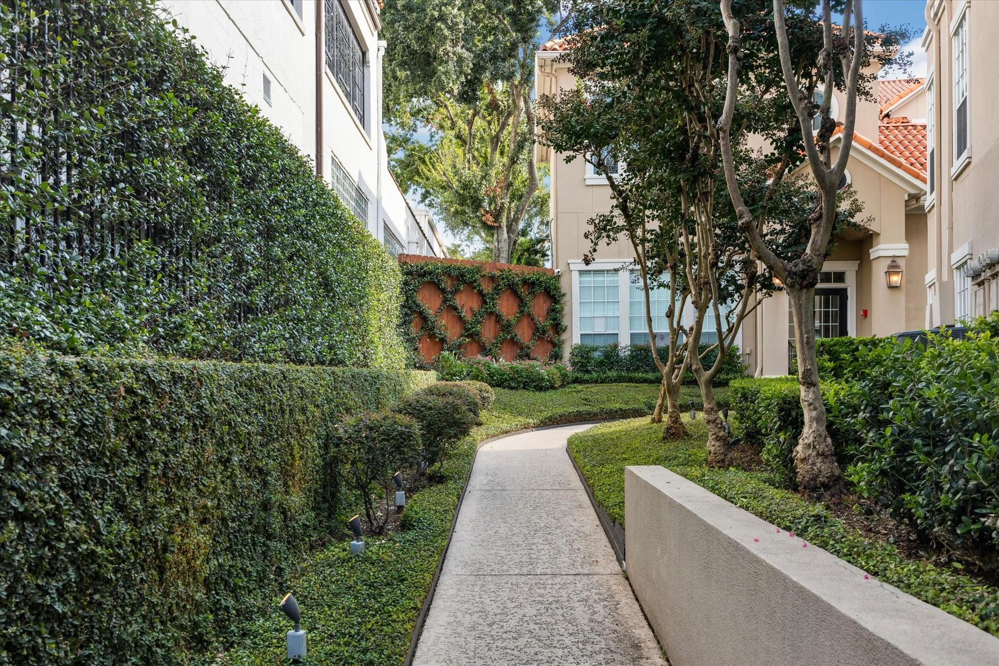 3231 Allen Parkway # 5201