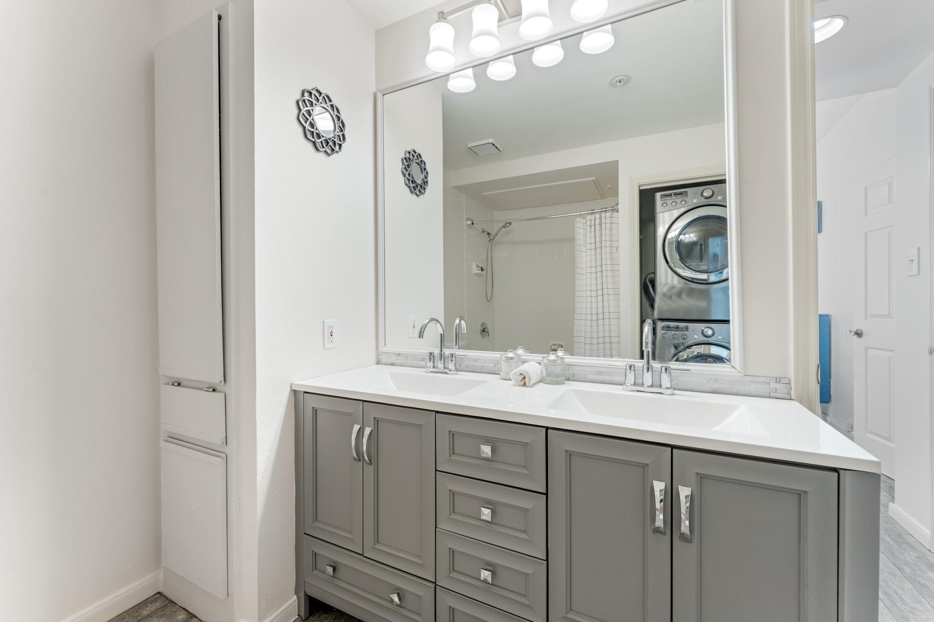 3231 Allen Parkway # 5201