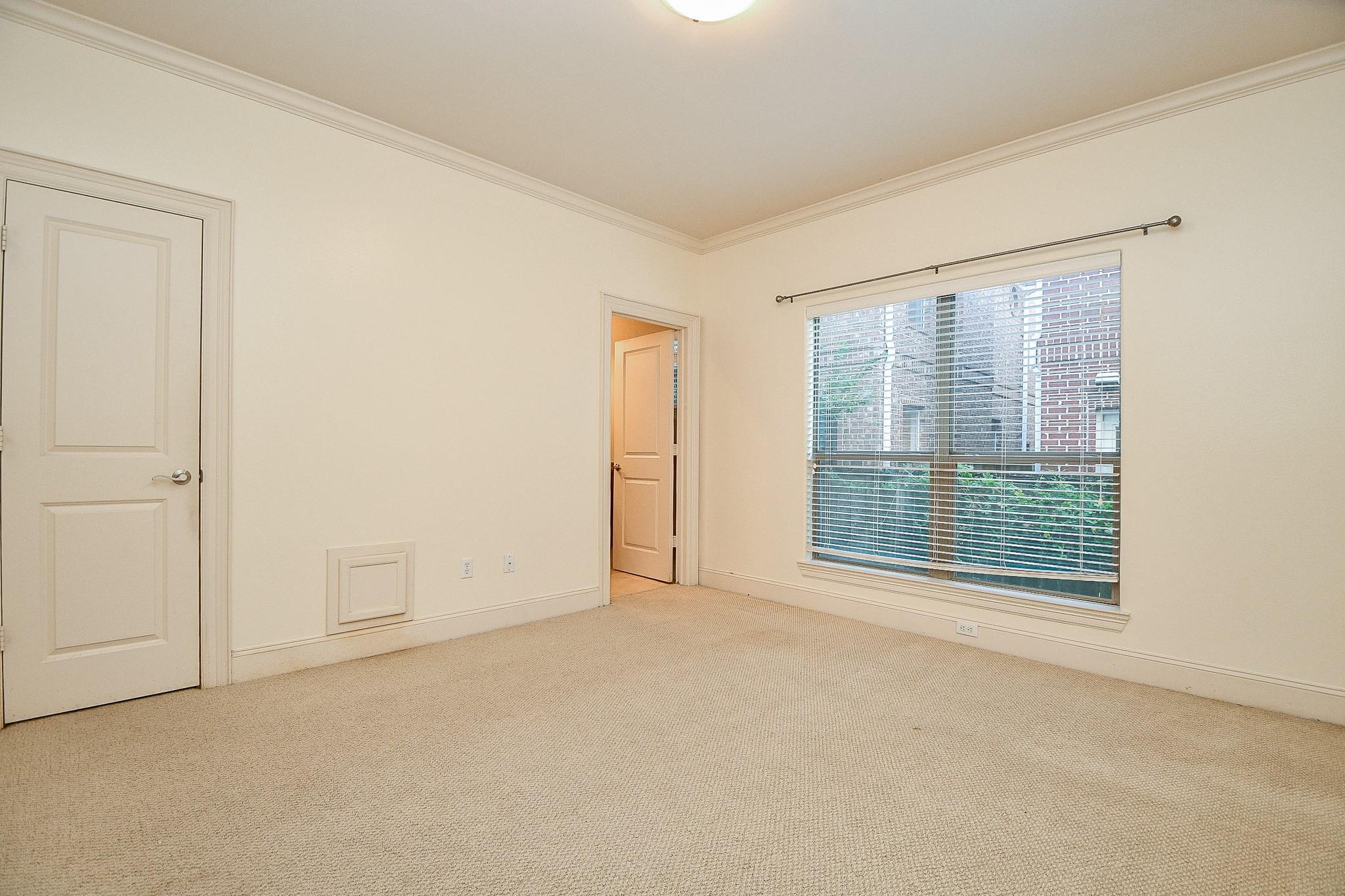 6818 Staffordshire Boulevard