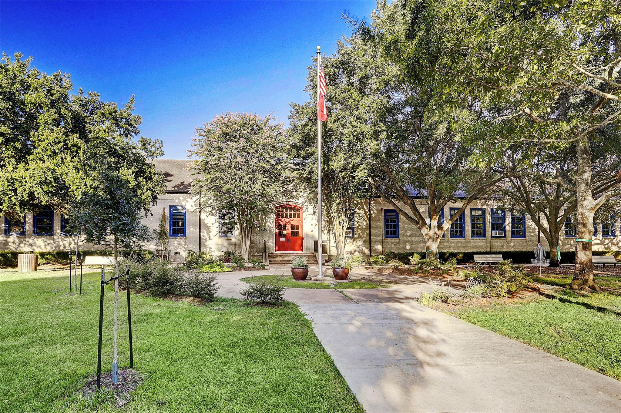 2400 N Braeswood Boulevard # 108