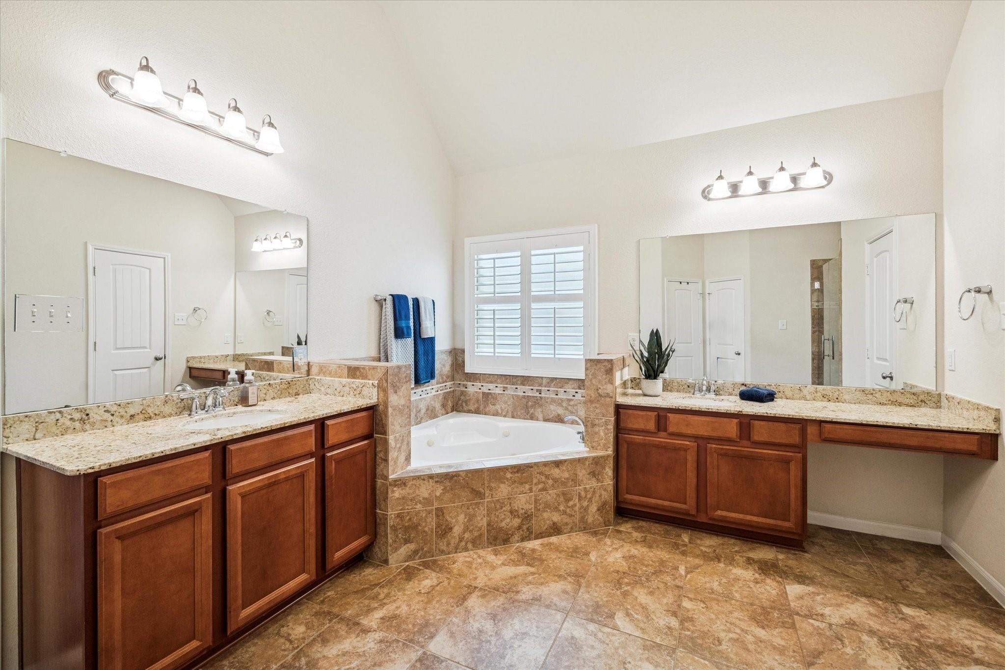 2506 River Oak Court