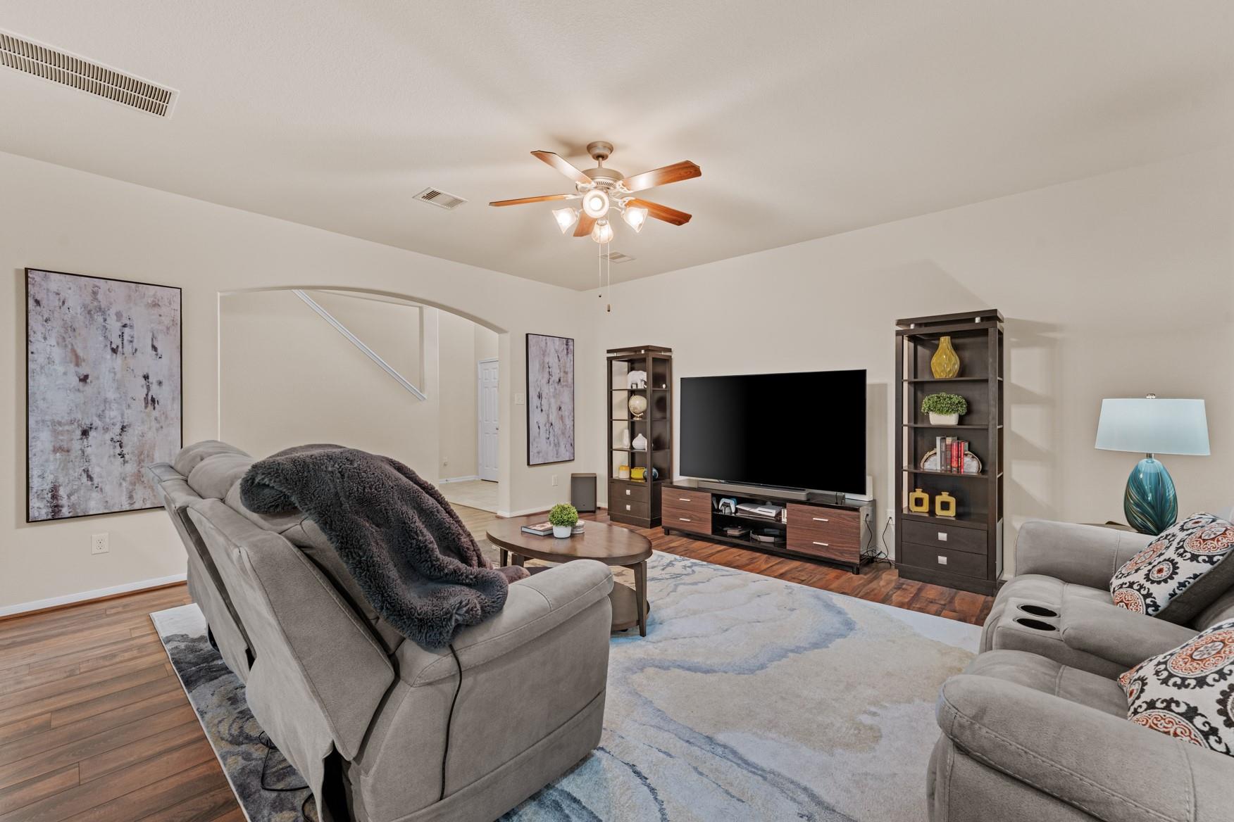 6502 Wilshire Lakes