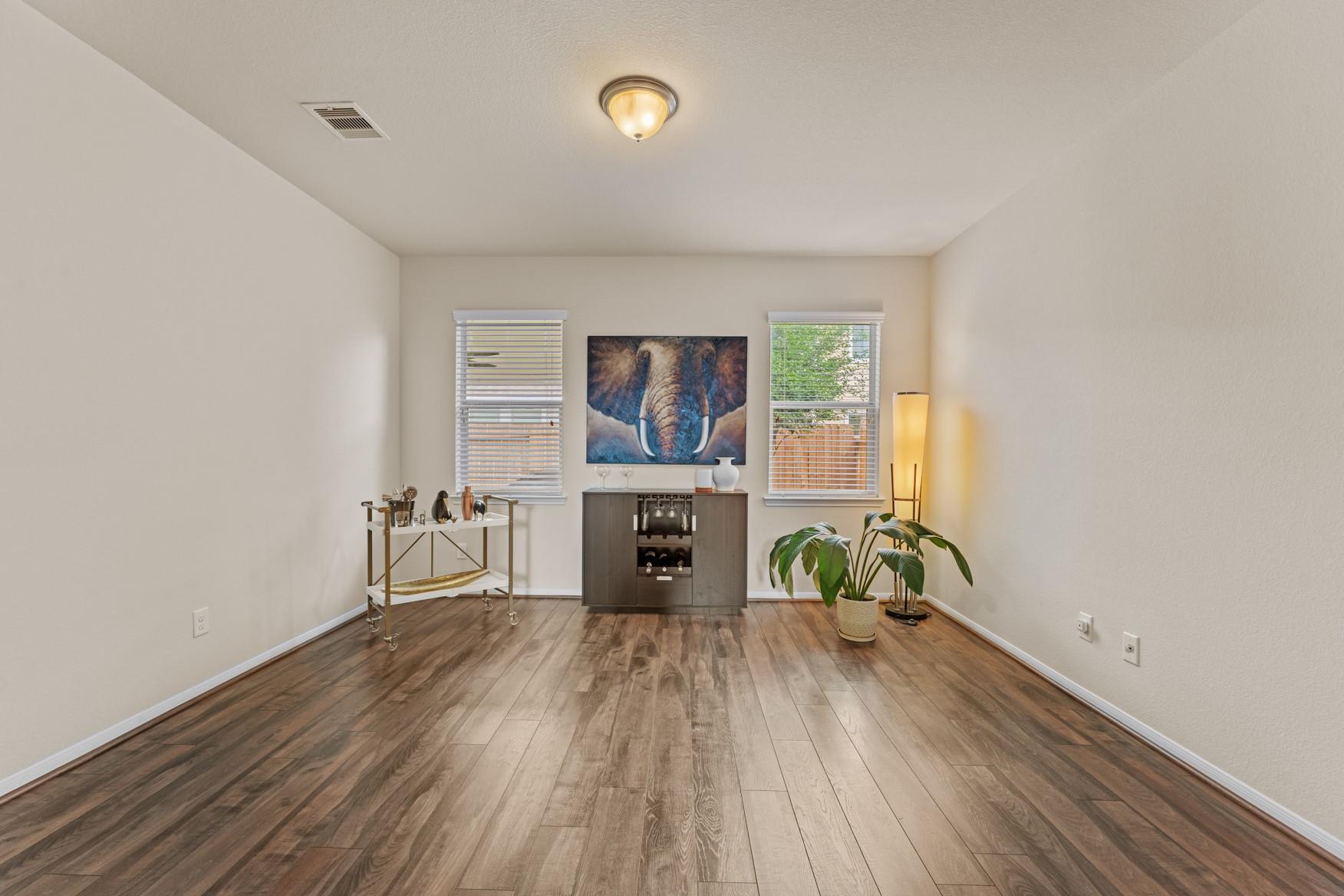 6502 Wilshire Lakes