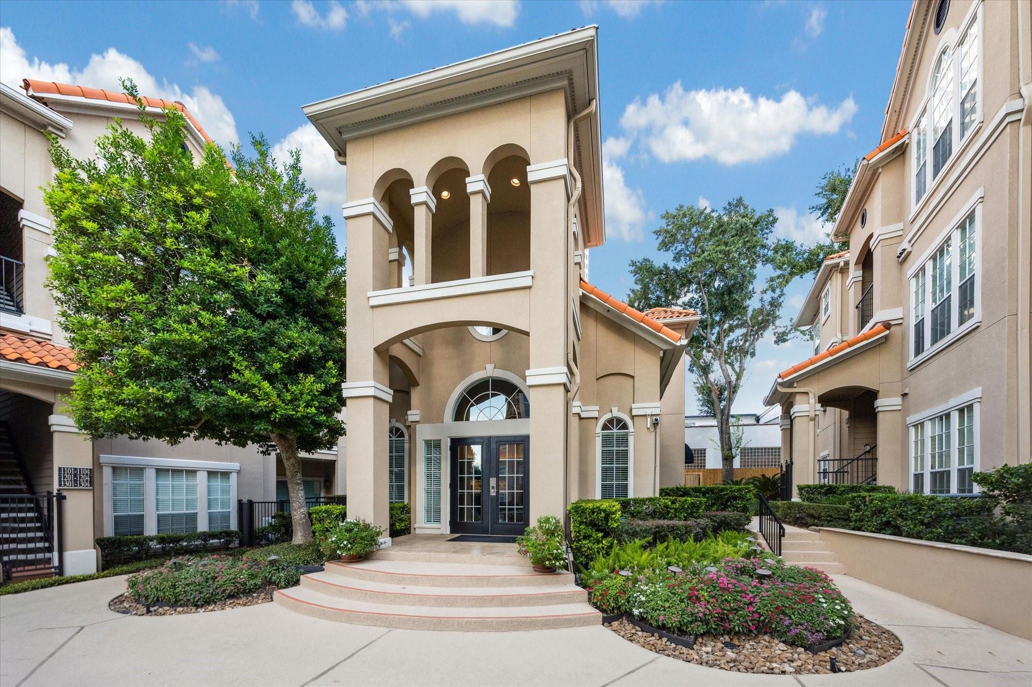 3231 Allen Parkway # 3204