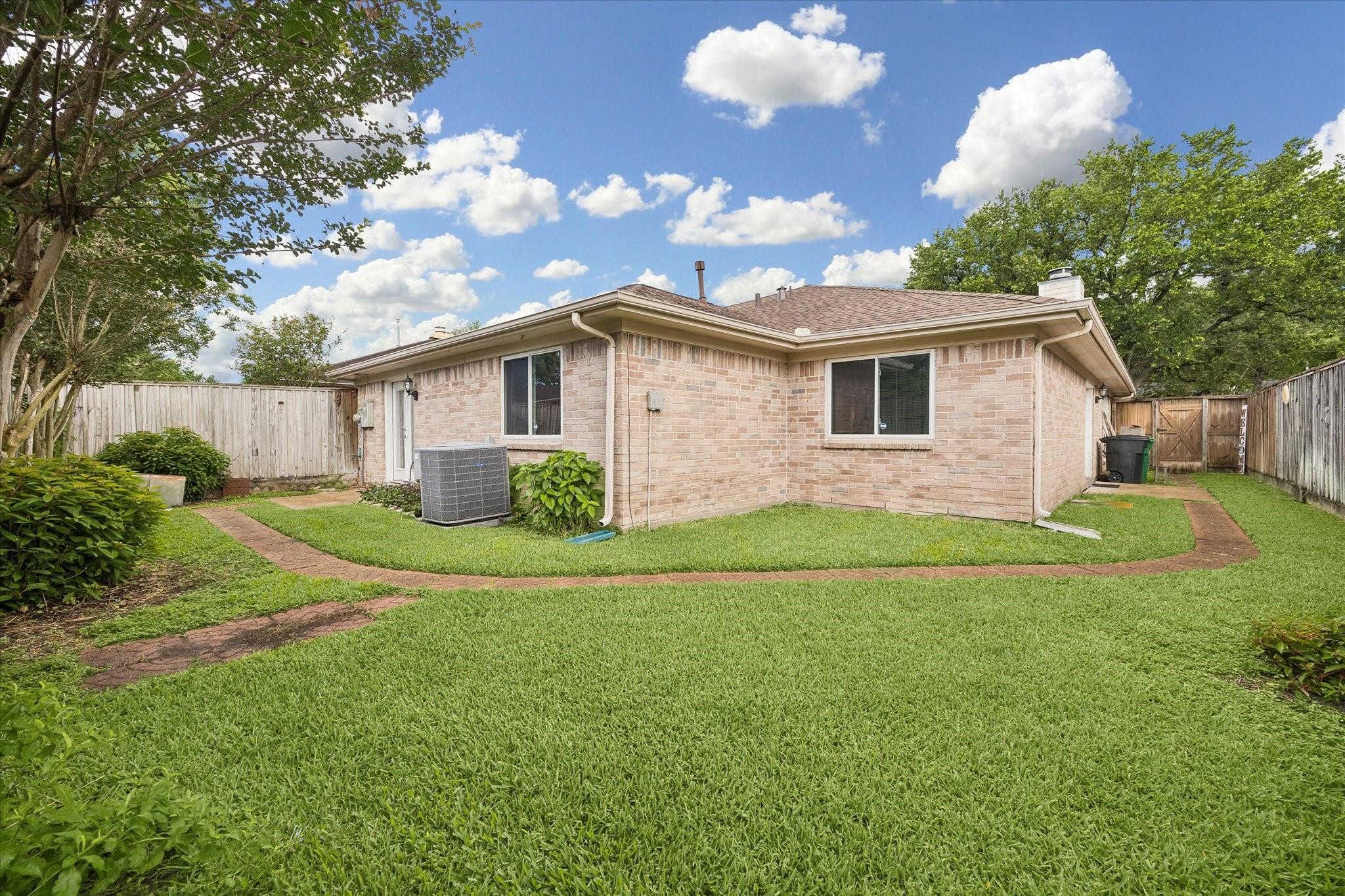 12827 Sandri Lane