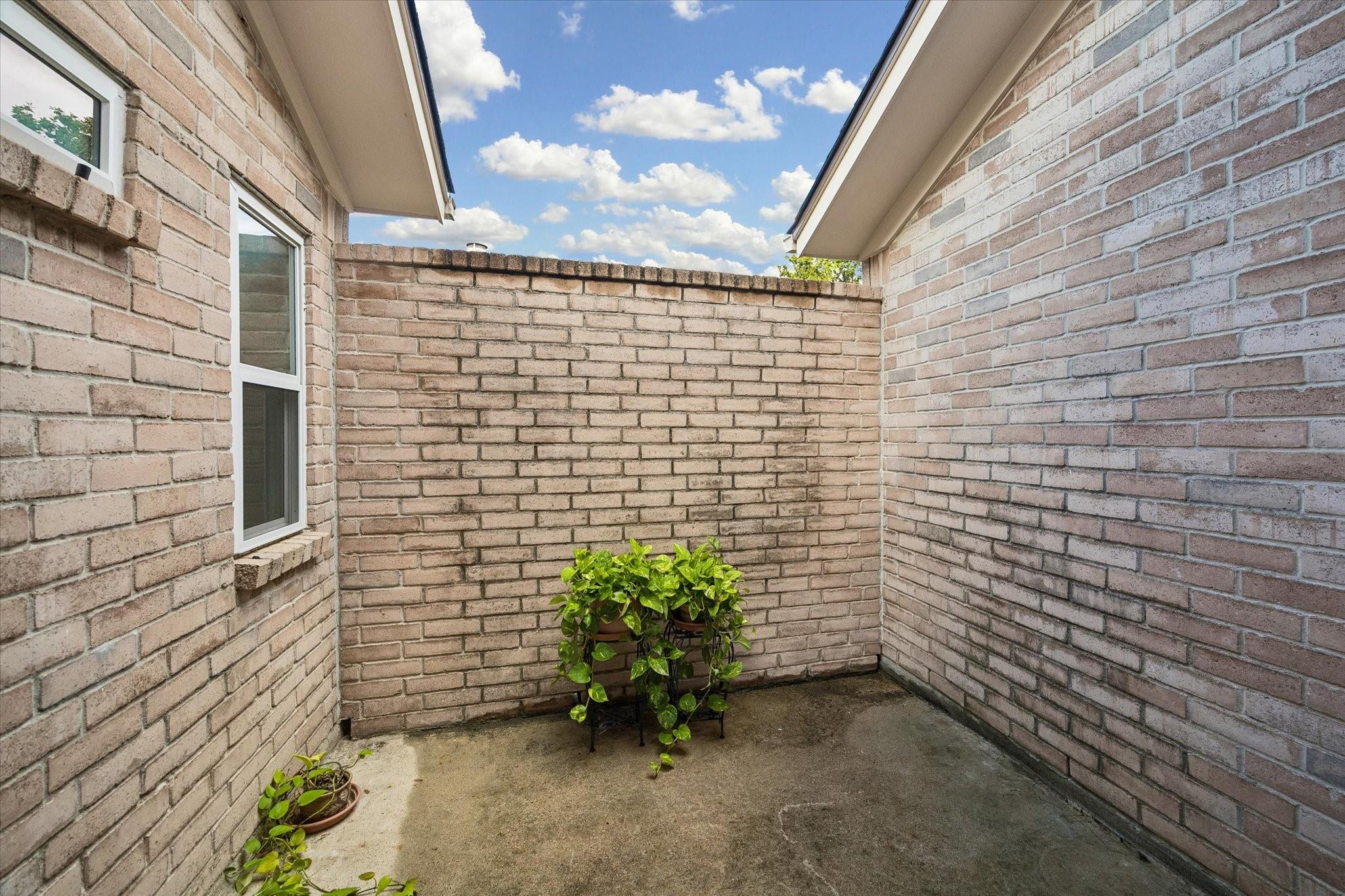 12827 Sandri Lane