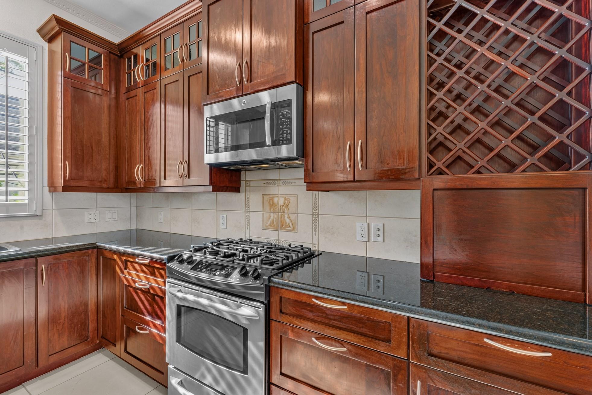 6018 Kirby Drive