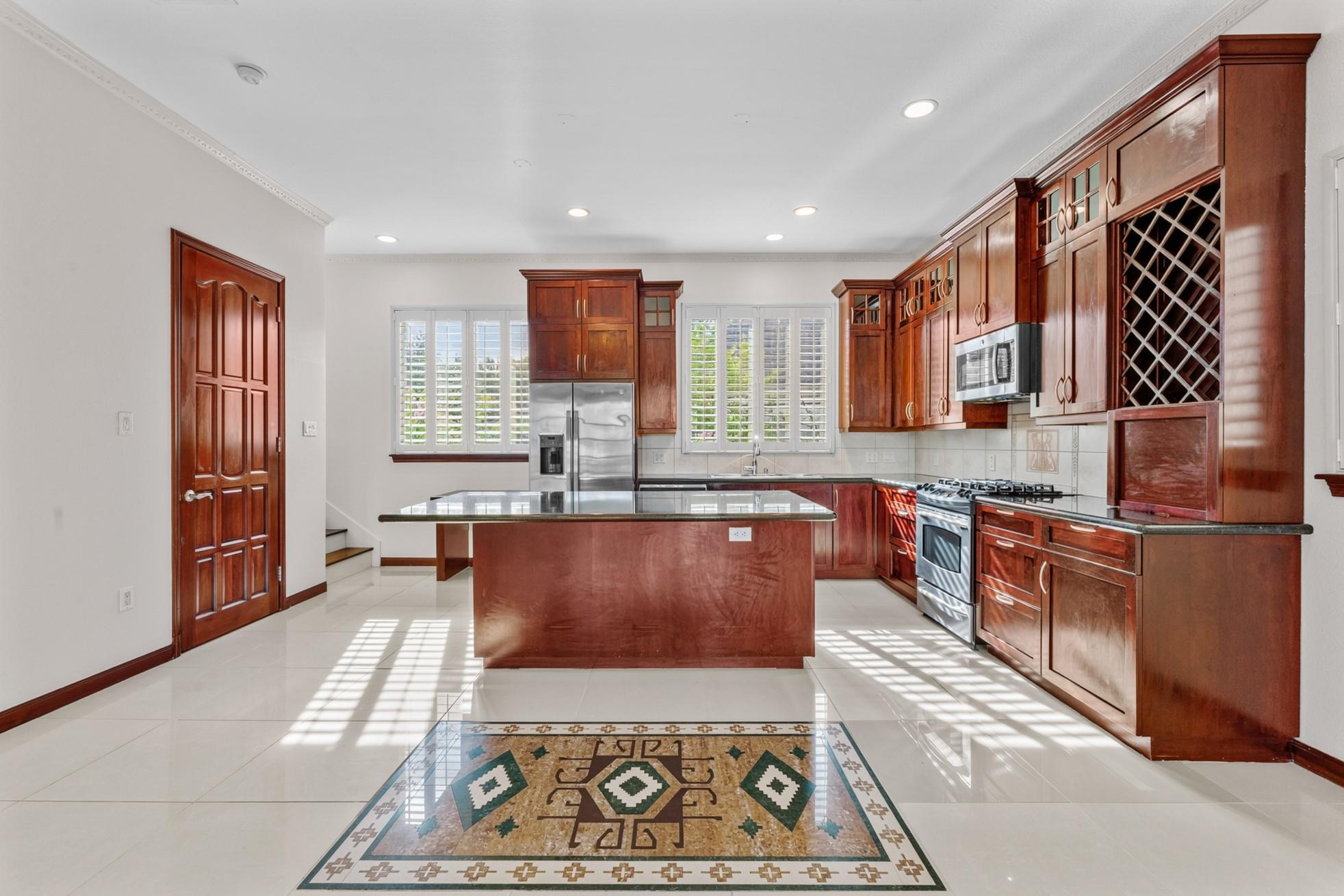 6018 Kirby Drive
