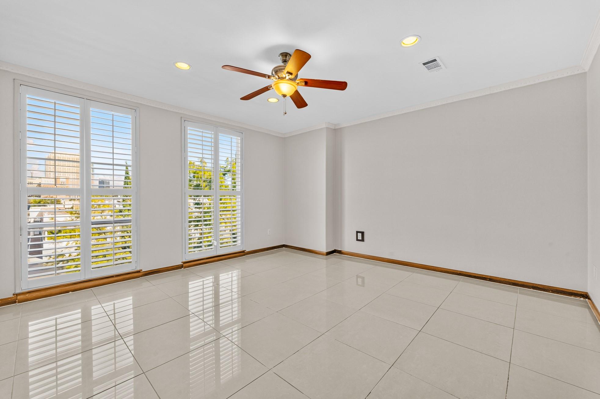 6018 Kirby Drive
