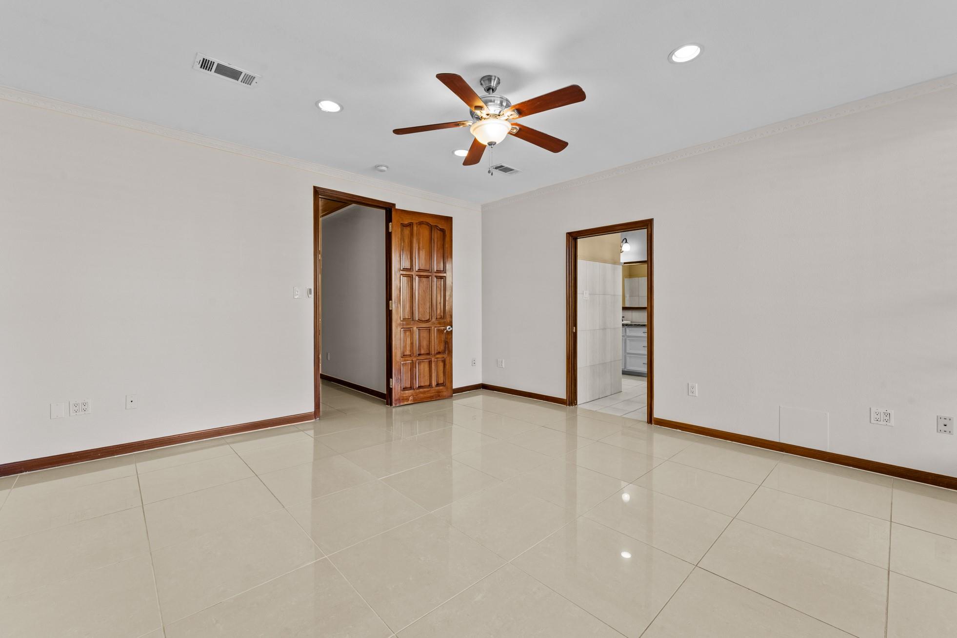 6018 Kirby Drive
