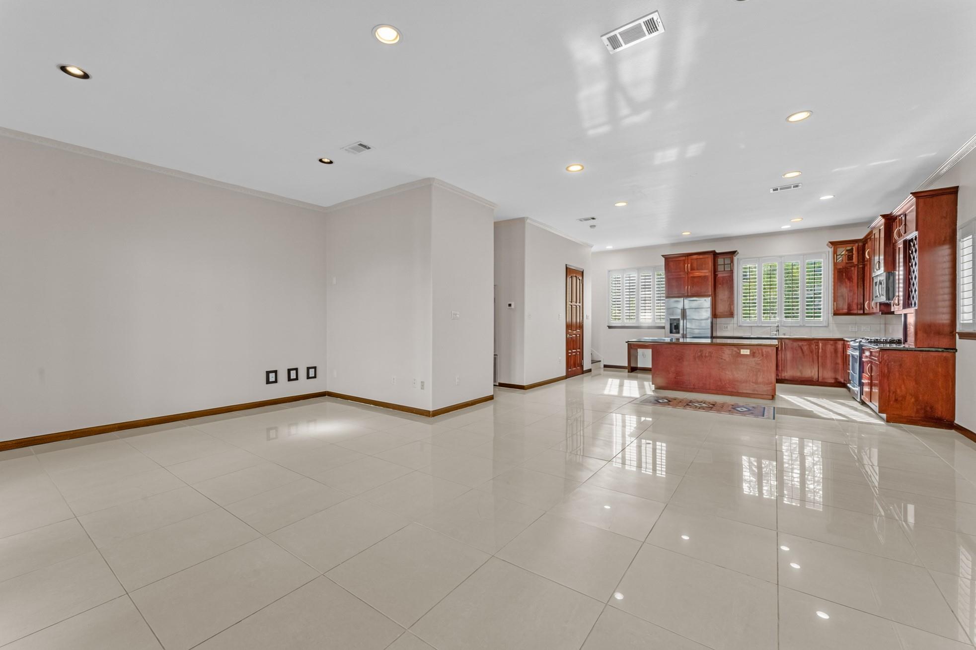6018 Kirby Drive