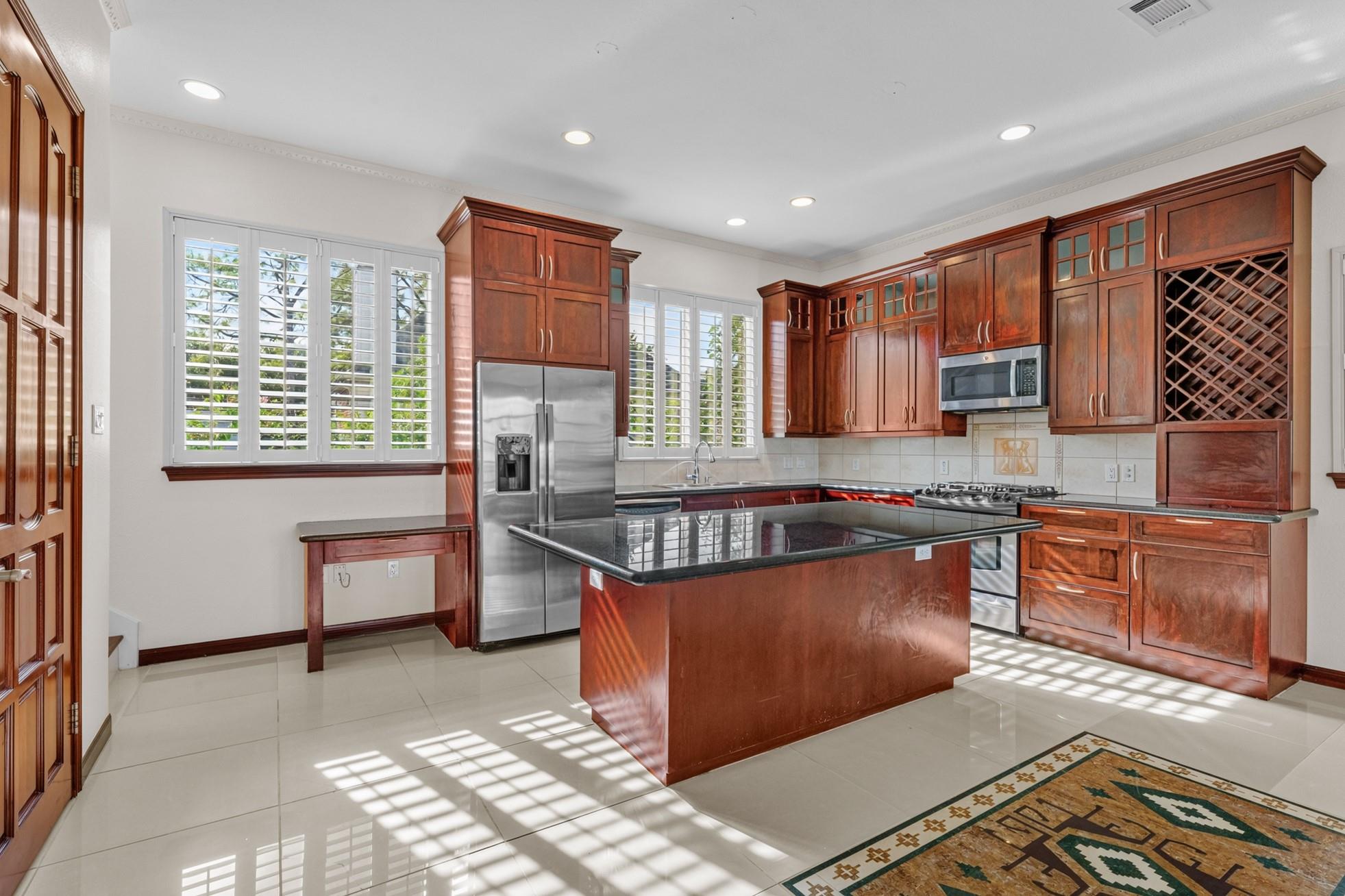 6018 Kirby Drive