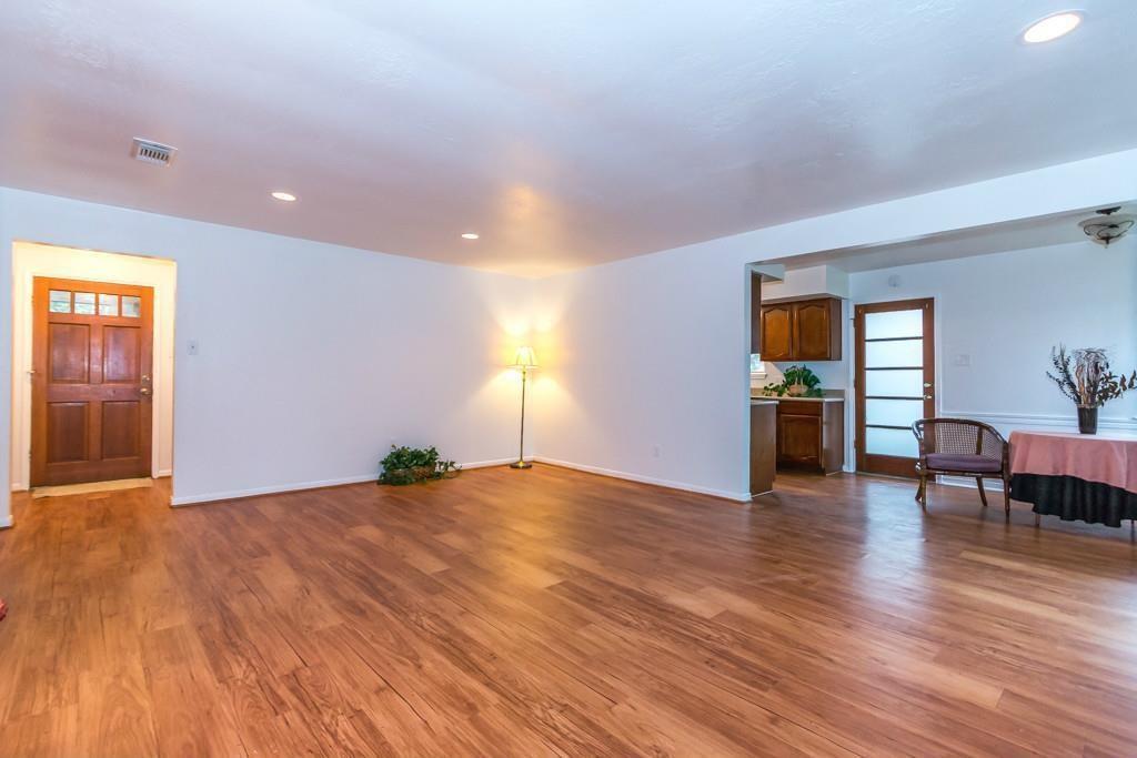 805 Thornwood Drive
