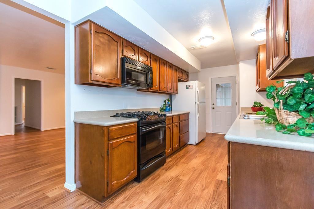 805 Thornwood Drive