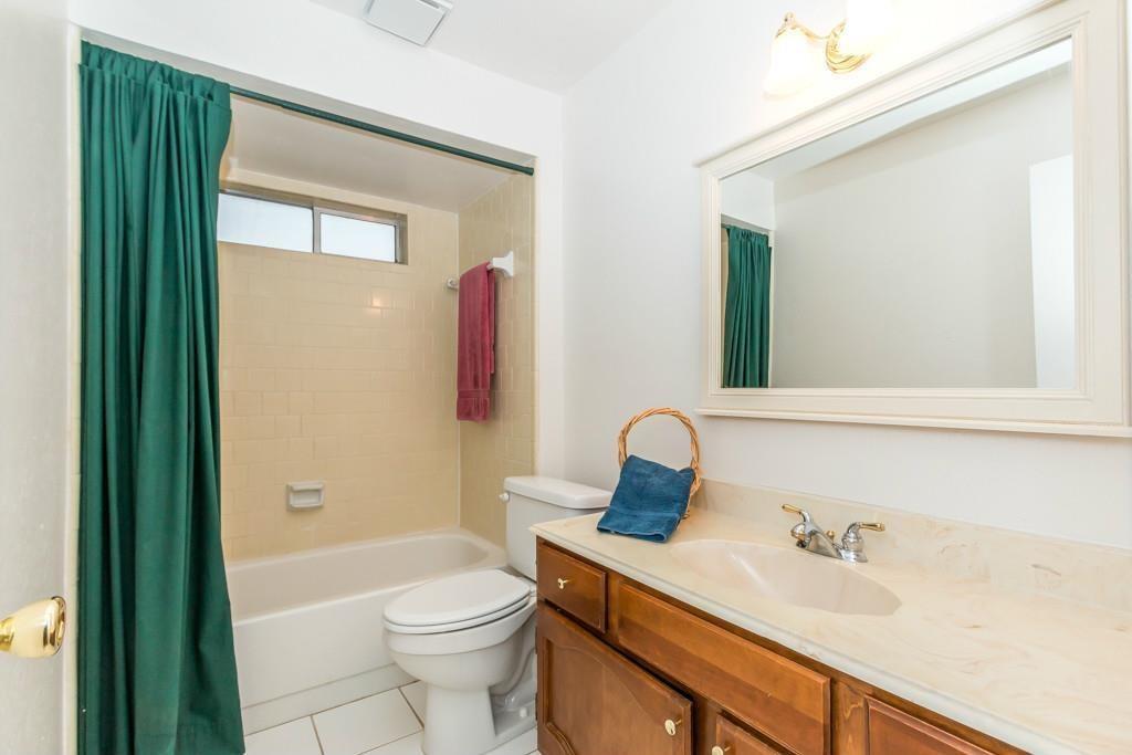 805 Thornwood Drive