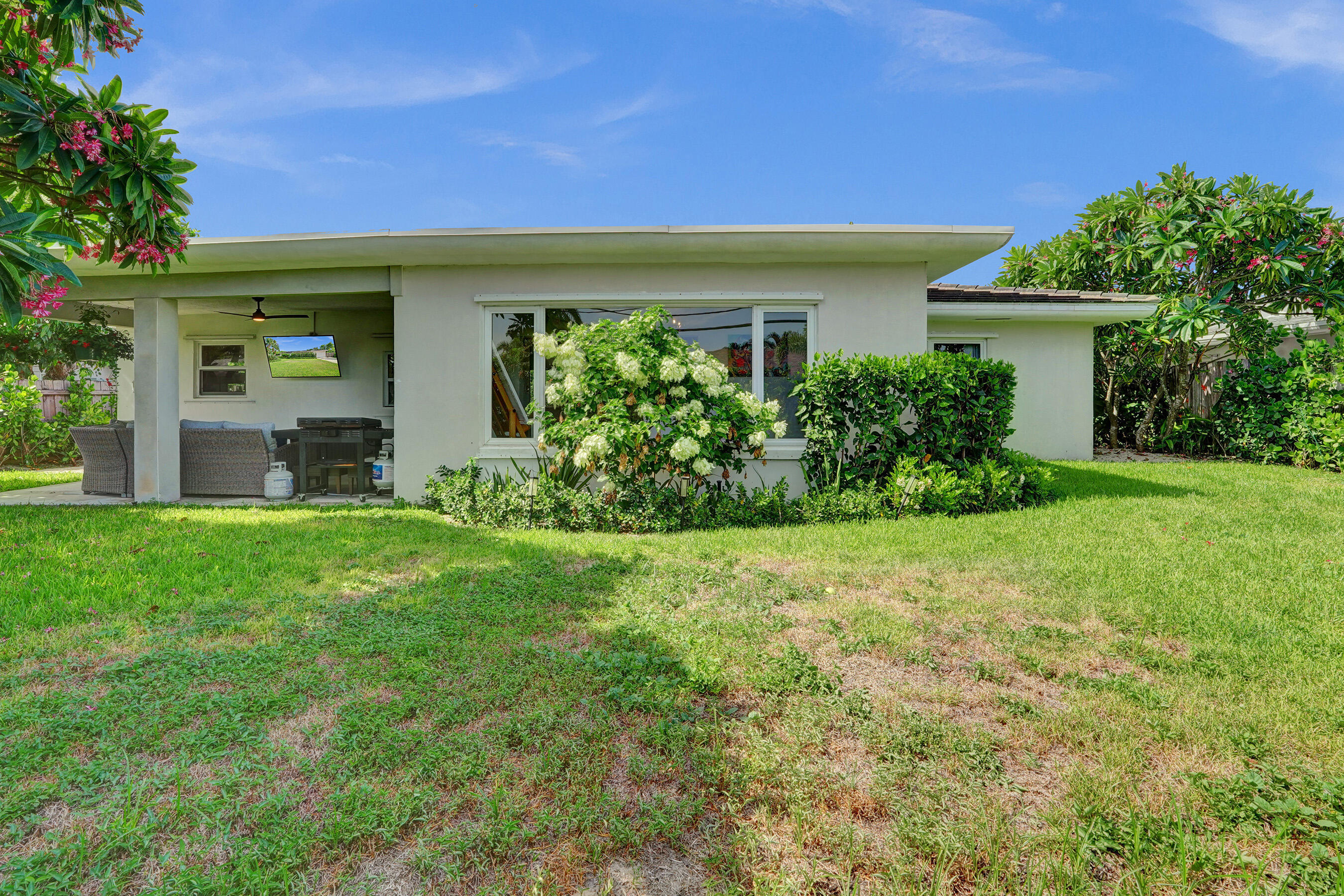 246 NE 30th Street