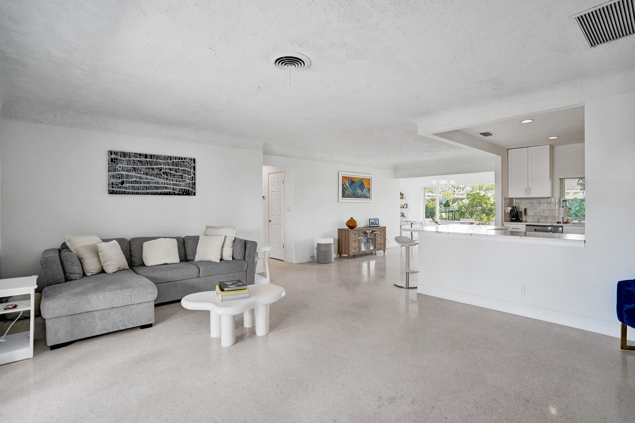 246 NE 30th Street