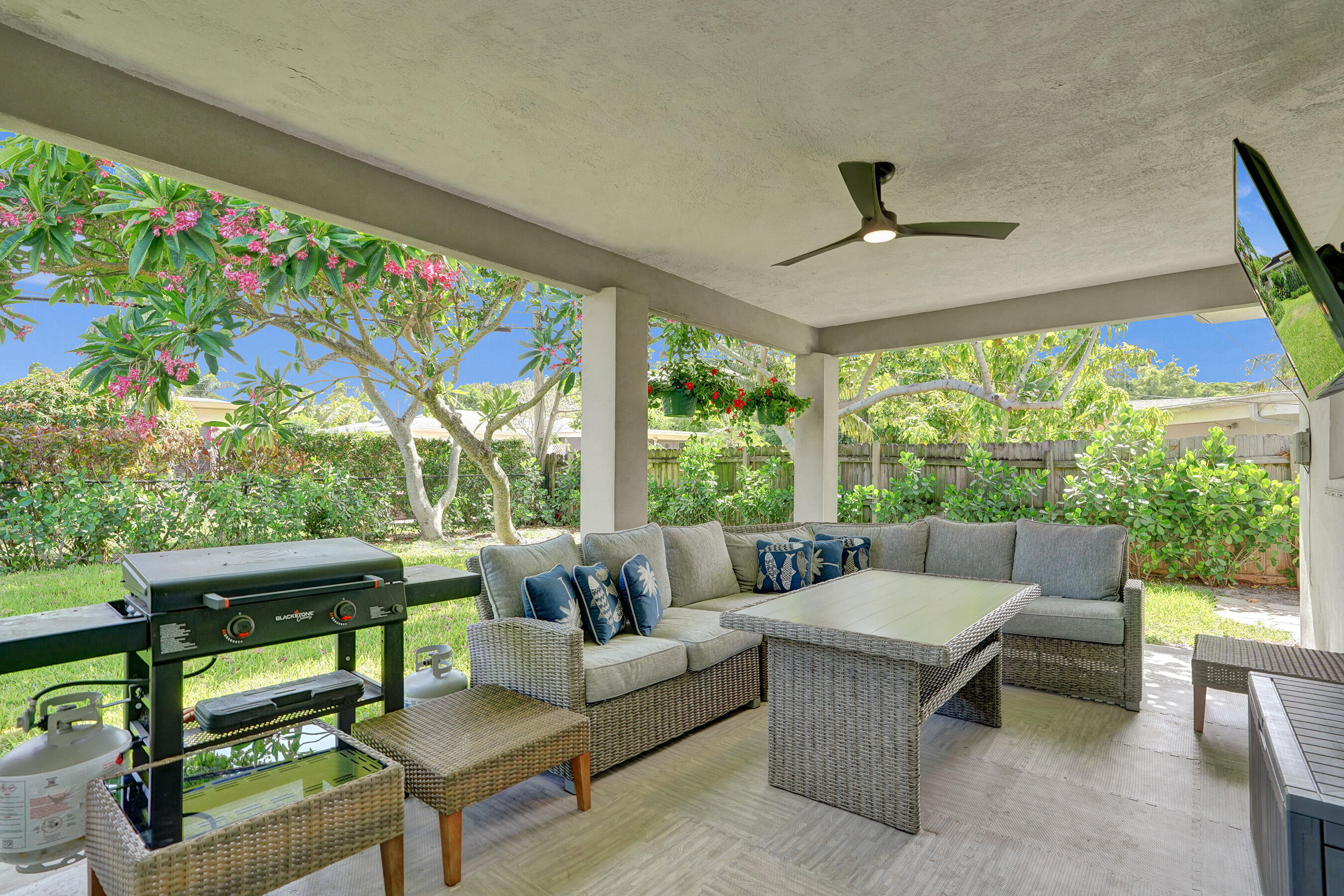 246 NE 30th Street