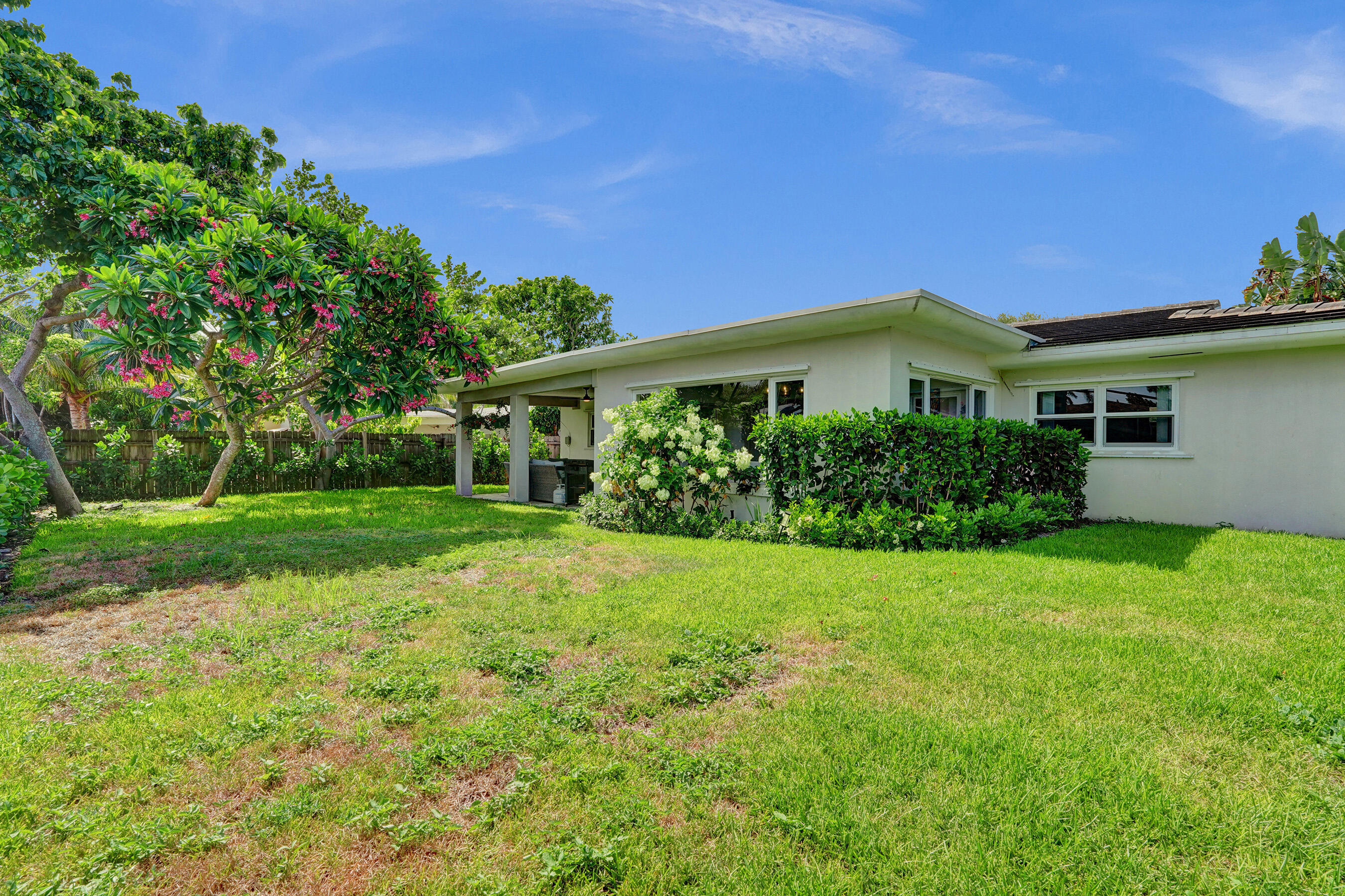 246 NE 30th Street