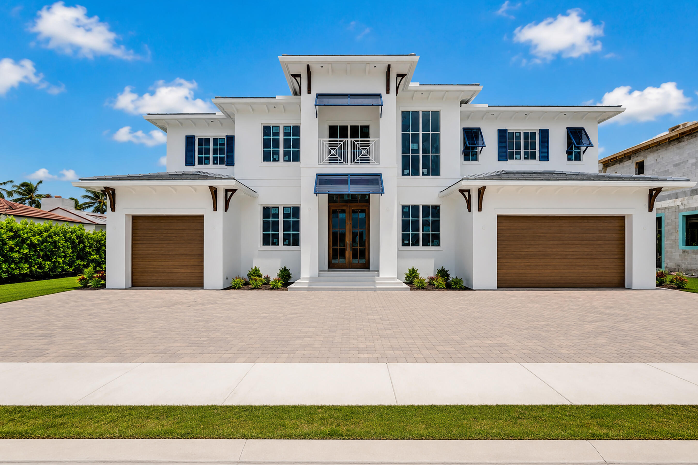 748 NE Bay Isle Drive