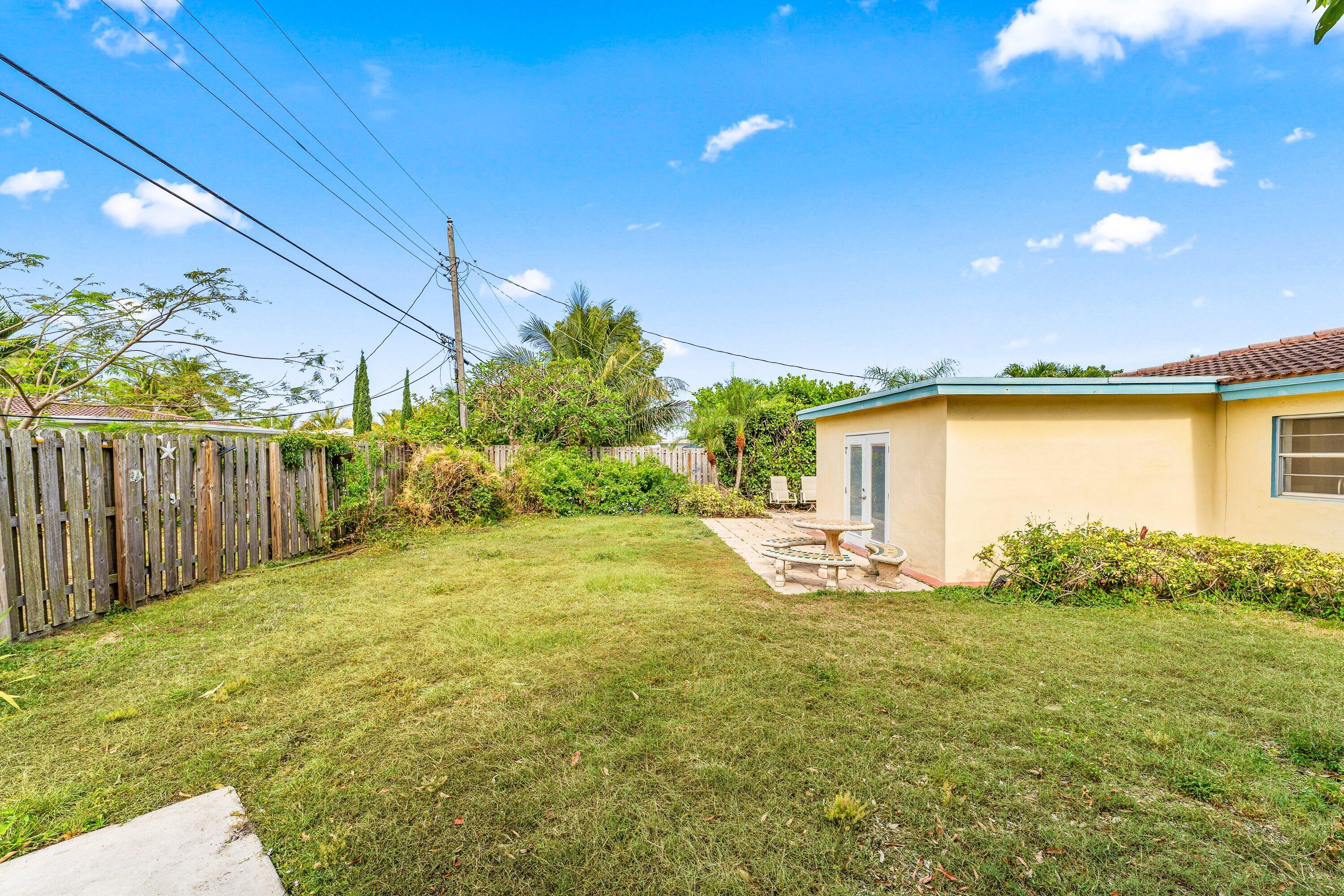 360 NE 23rd Way