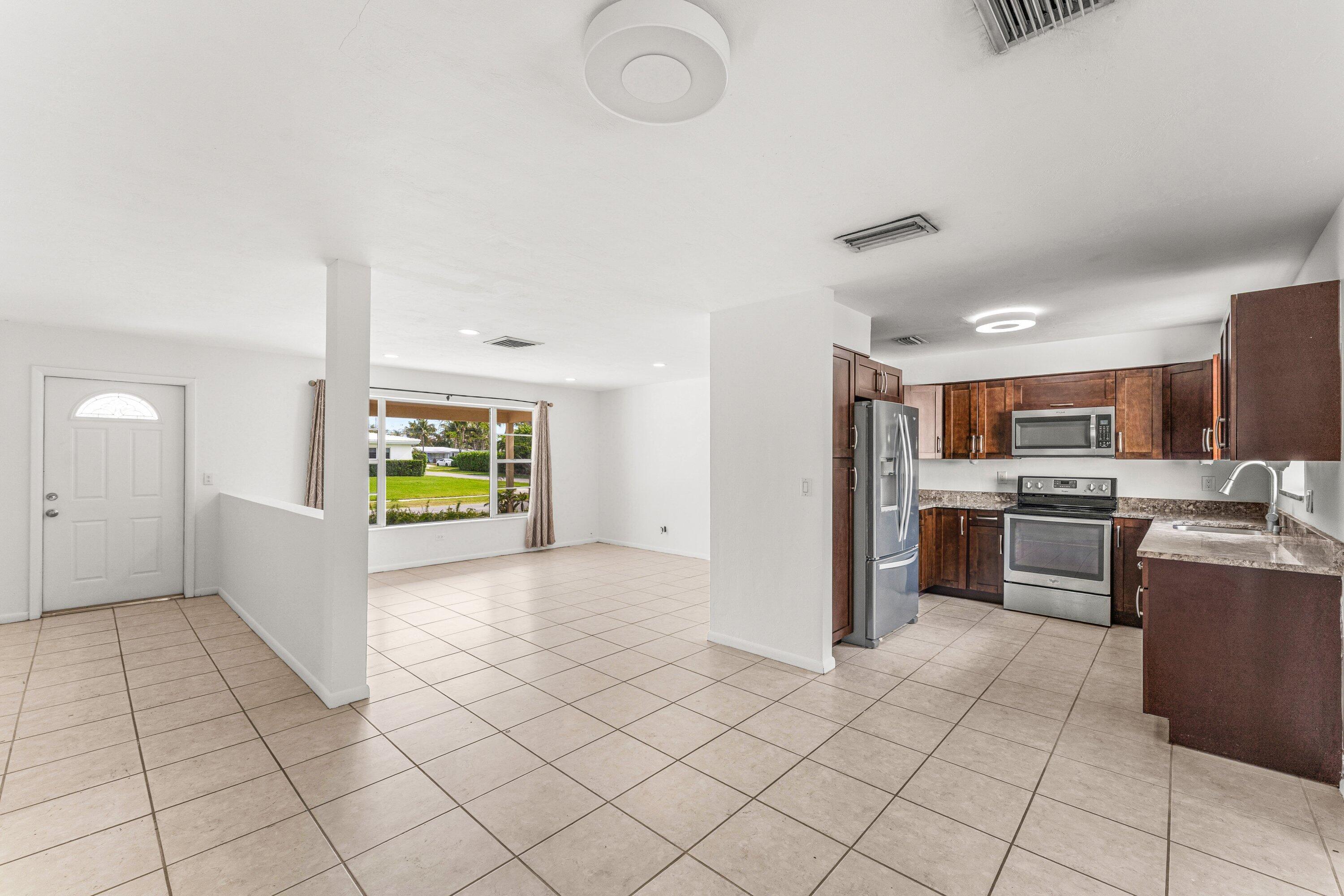 360 NE 23rd Way
