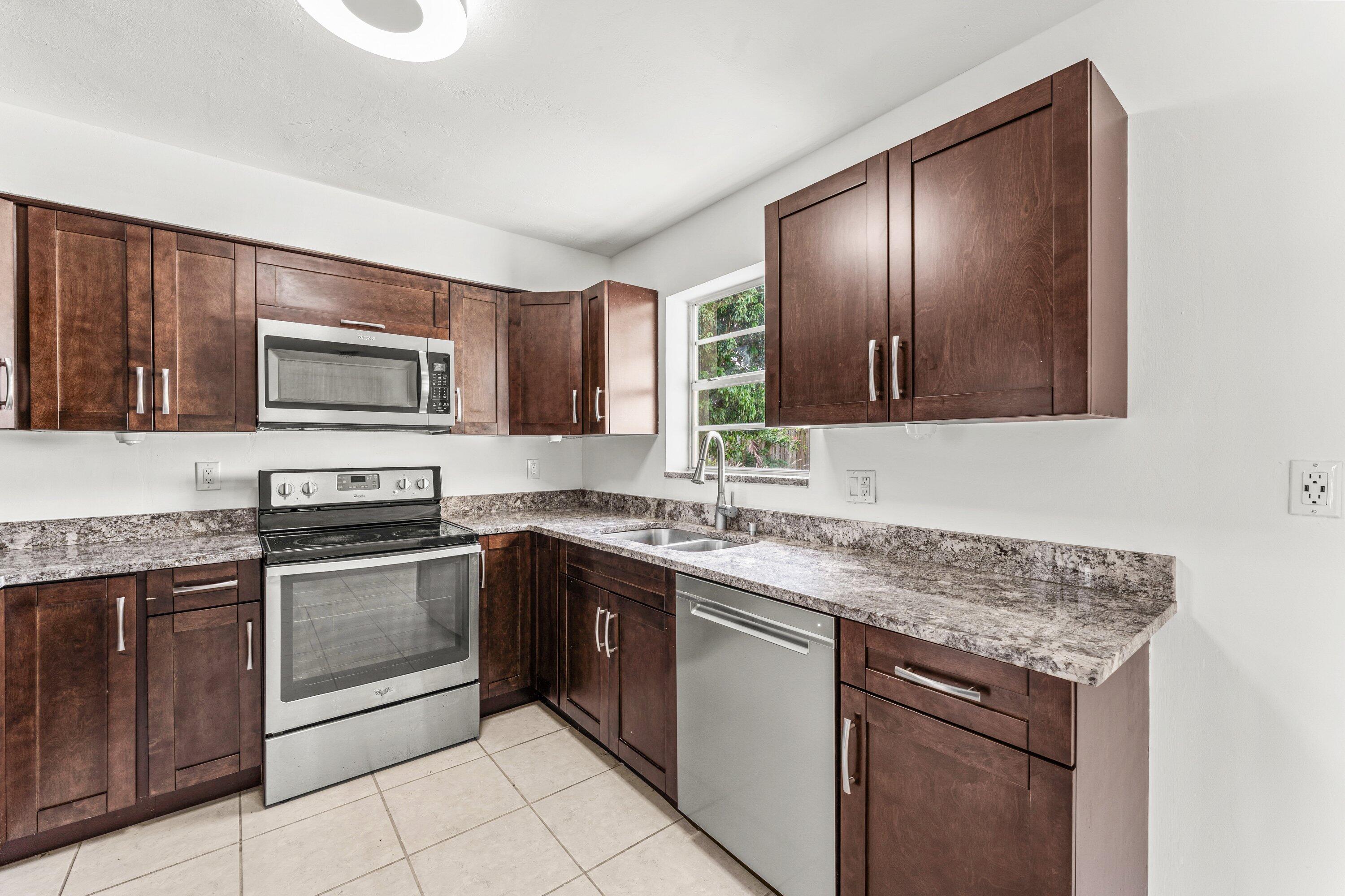 360 NE 23rd Way